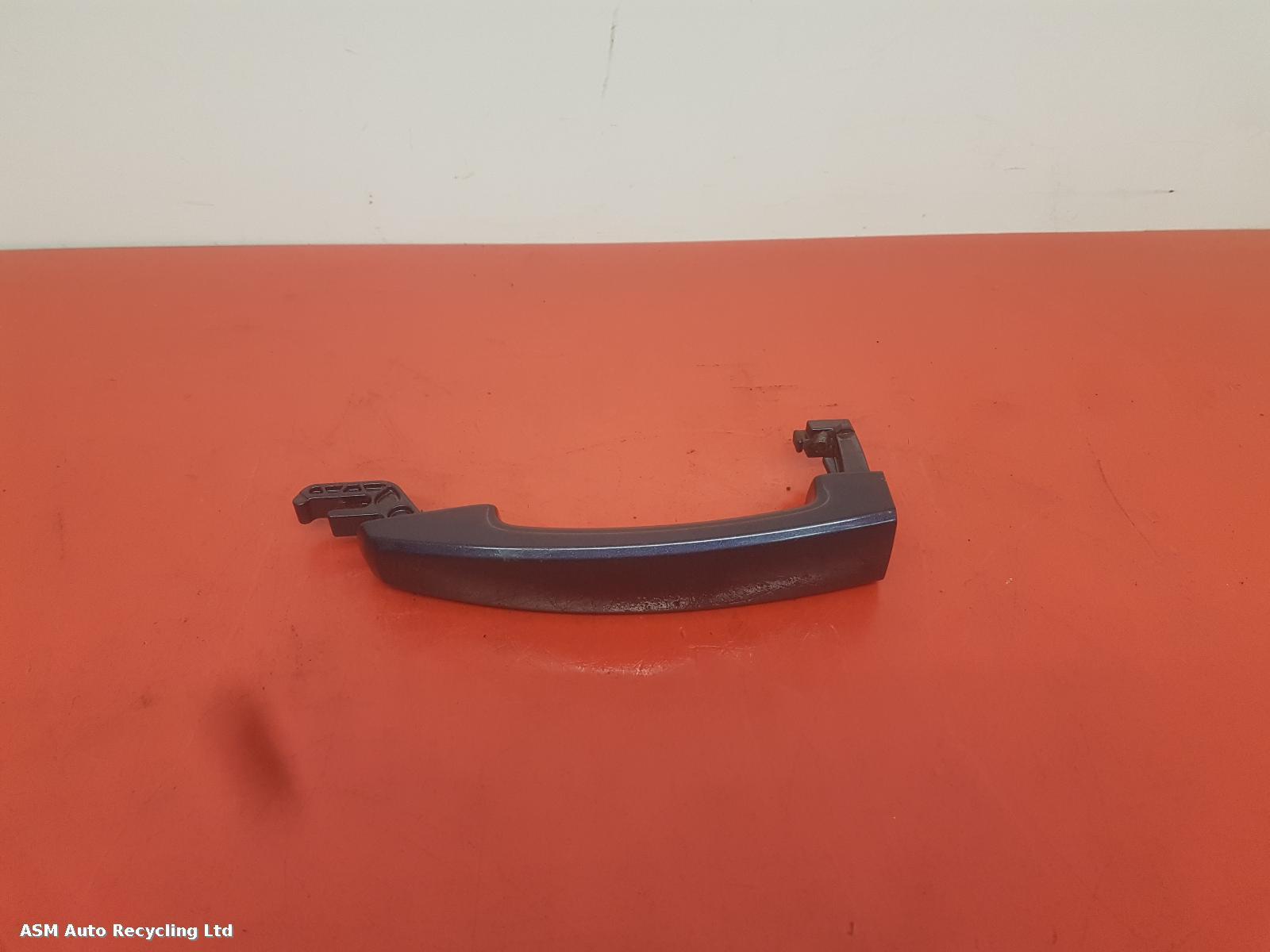 View Auto part Door Handle Vauxhall Insignia 2010