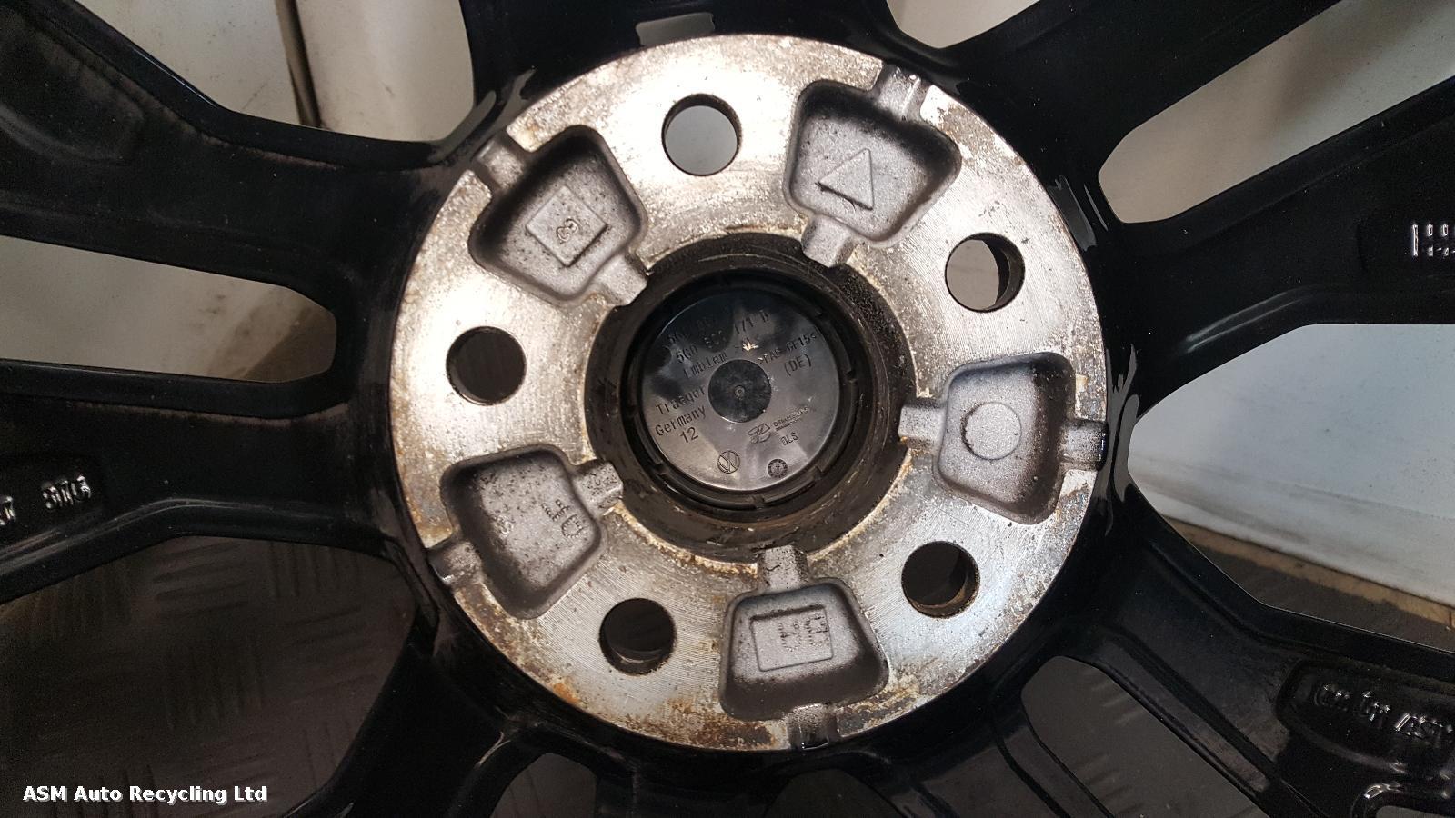 View Auto part Wheel Set Volkswagen Golf 2016