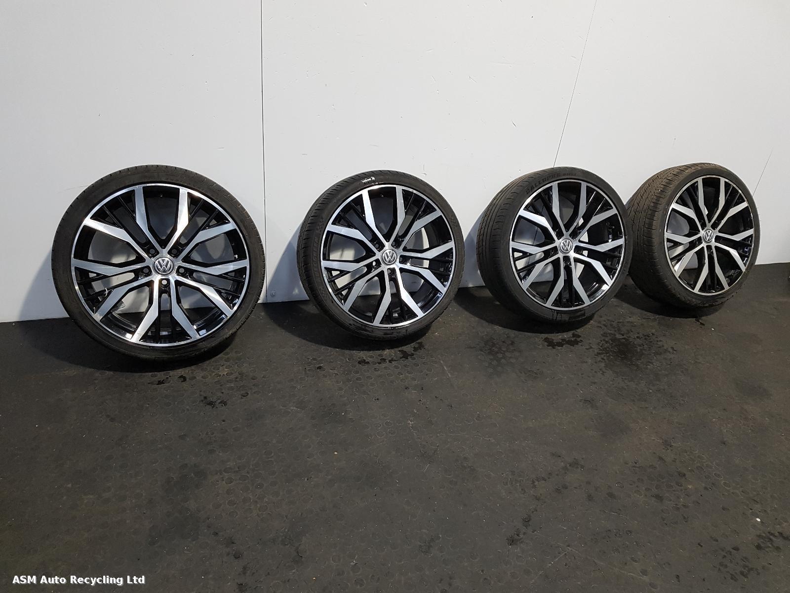 View Auto part Wheel Set Volkswagen Golf 2016