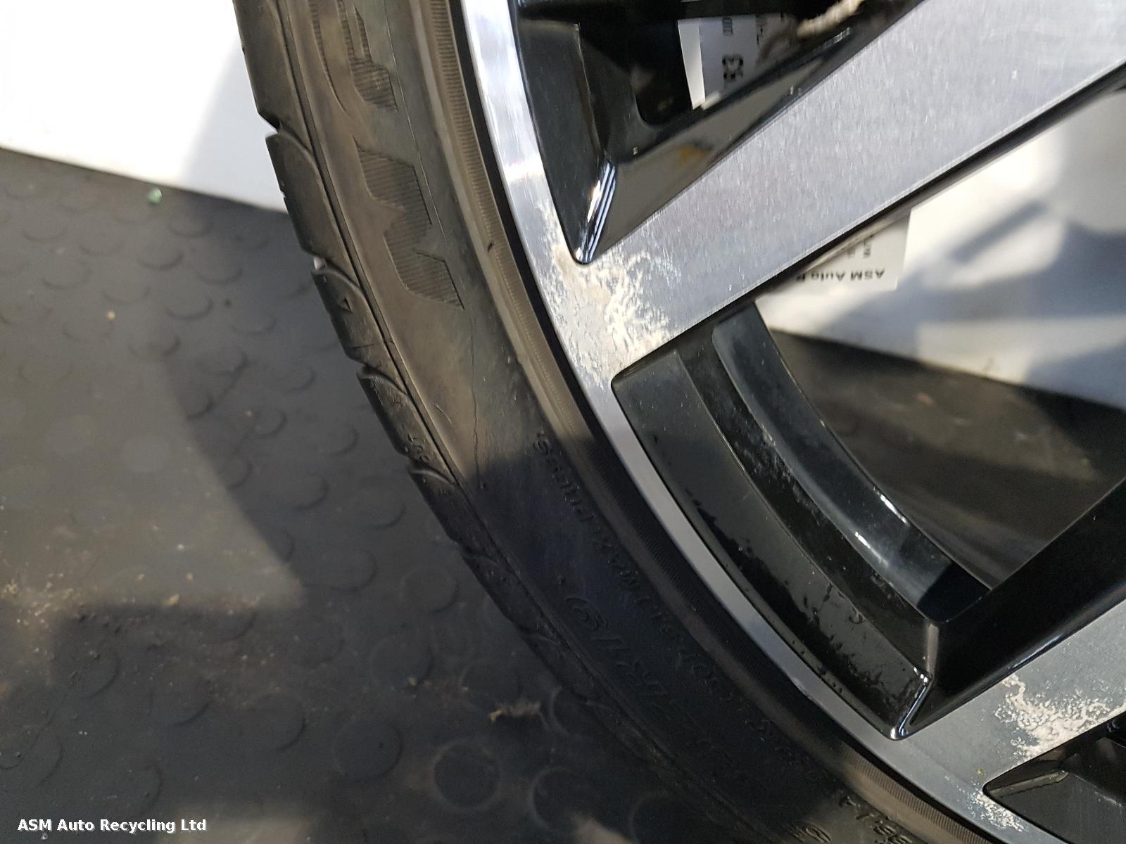 View Auto part Wheel Set Volkswagen Golf 2016