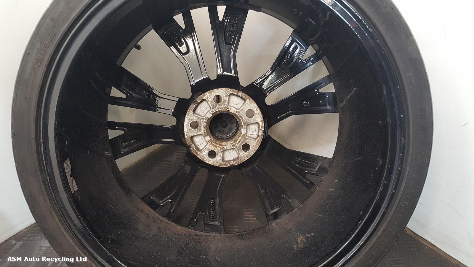 View Auto part Wheel Set Volkswagen Golf 2016