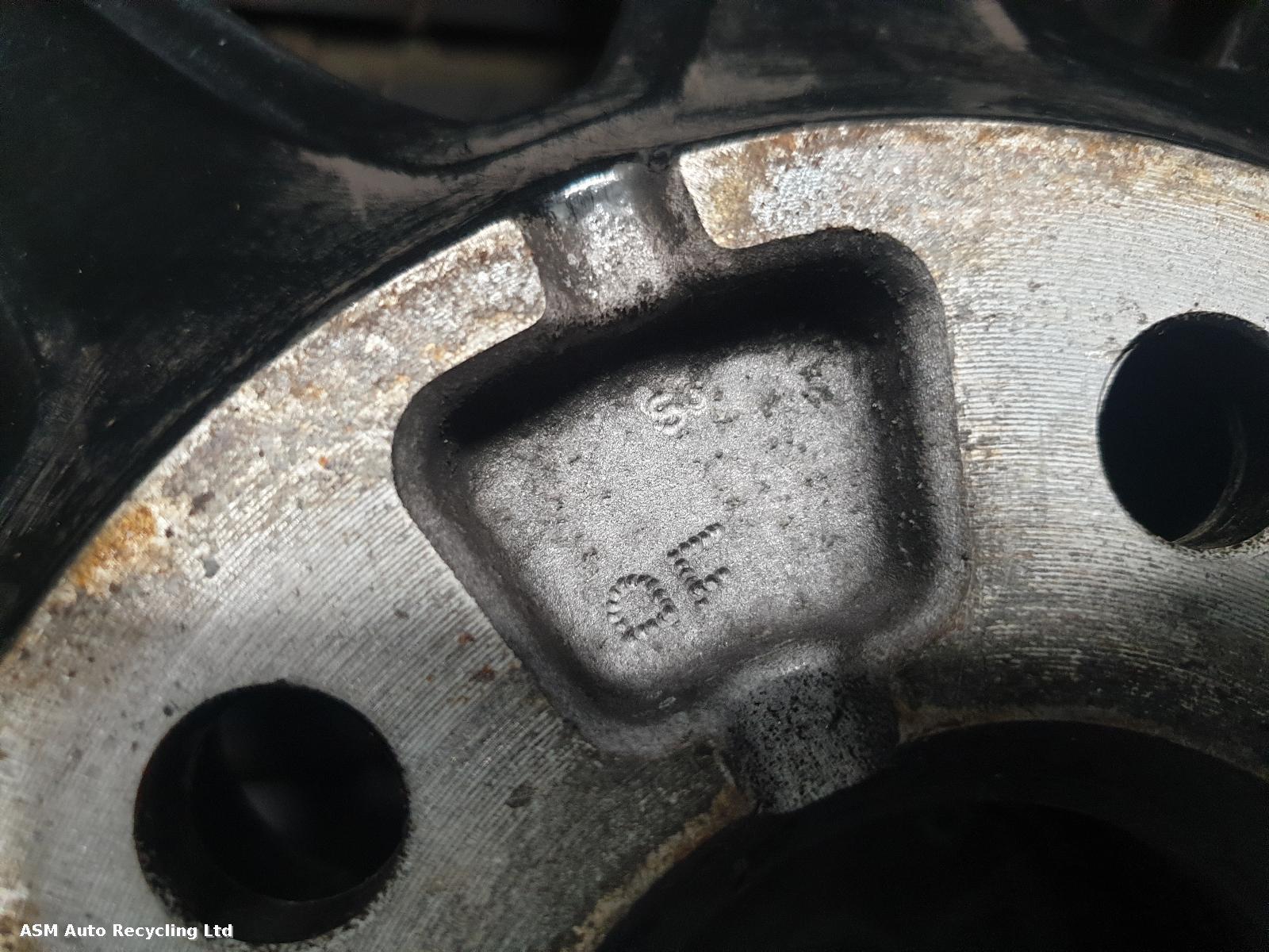 View Auto part Wheel Set Volkswagen Golf 2016