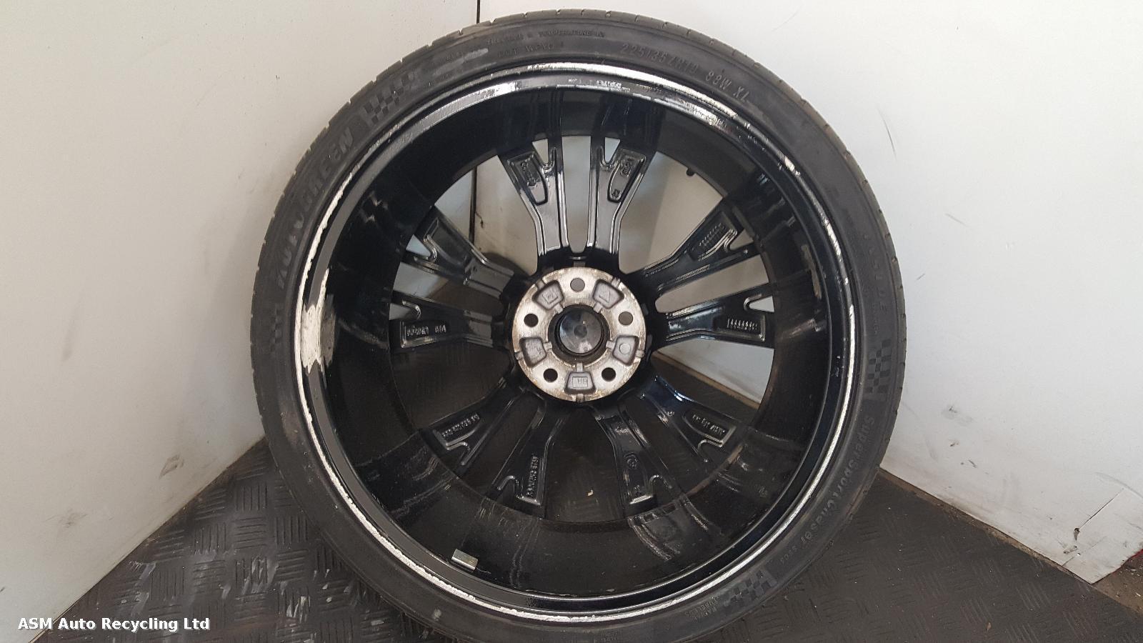 View Auto part Wheel Set Volkswagen Golf 2016