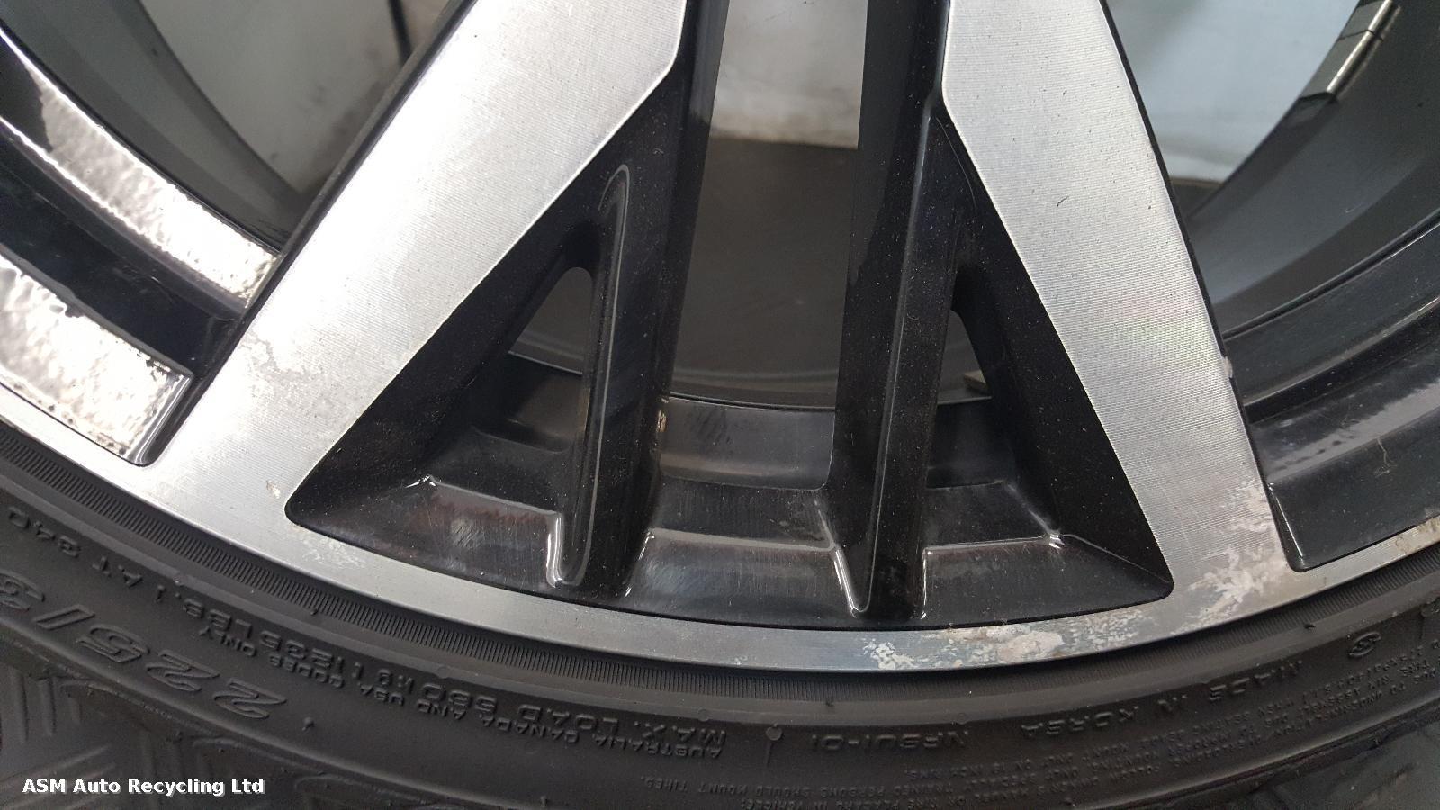 View Auto part Wheel Set Volkswagen Golf 2016