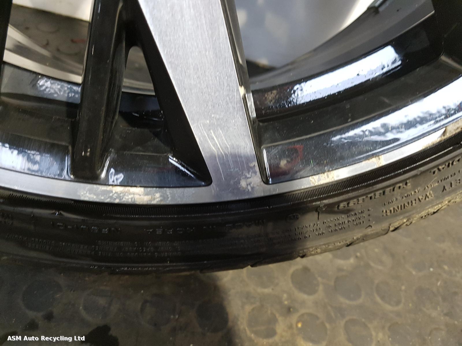 View Auto part Wheel Set Volkswagen Golf 2016