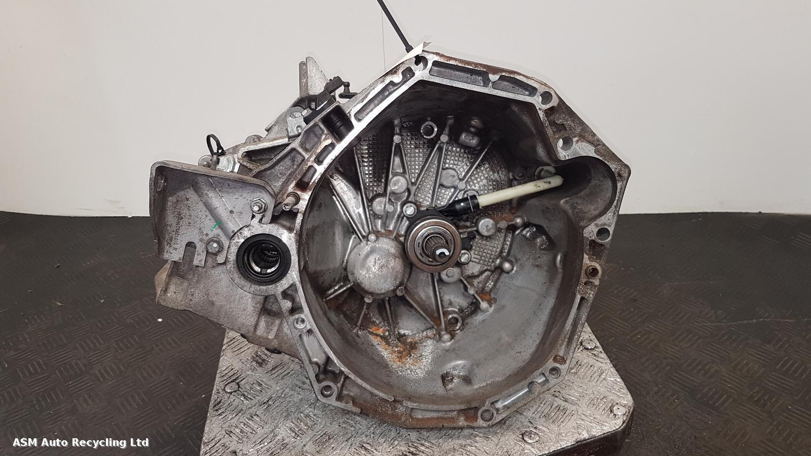 View Auto part Gearbox Nissan Pulsar 2014