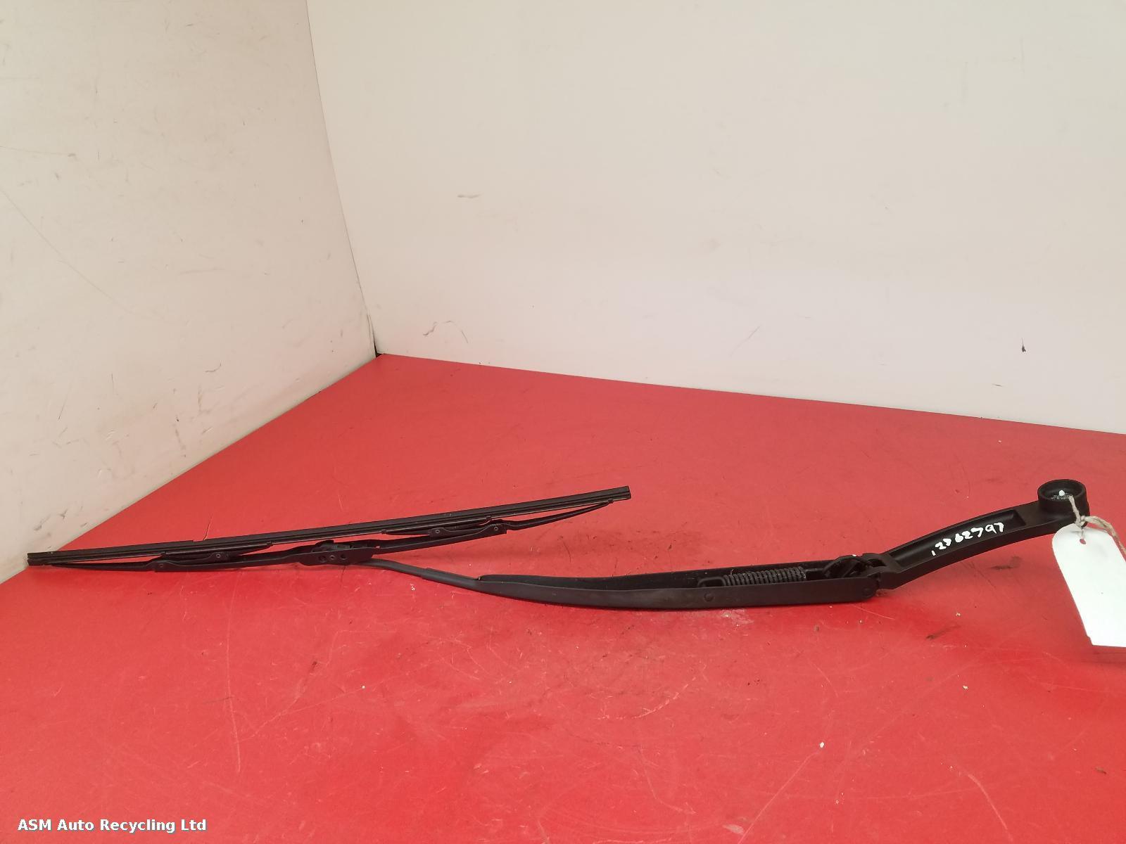 View Auto part Wiper Arm Kia Soul 2010