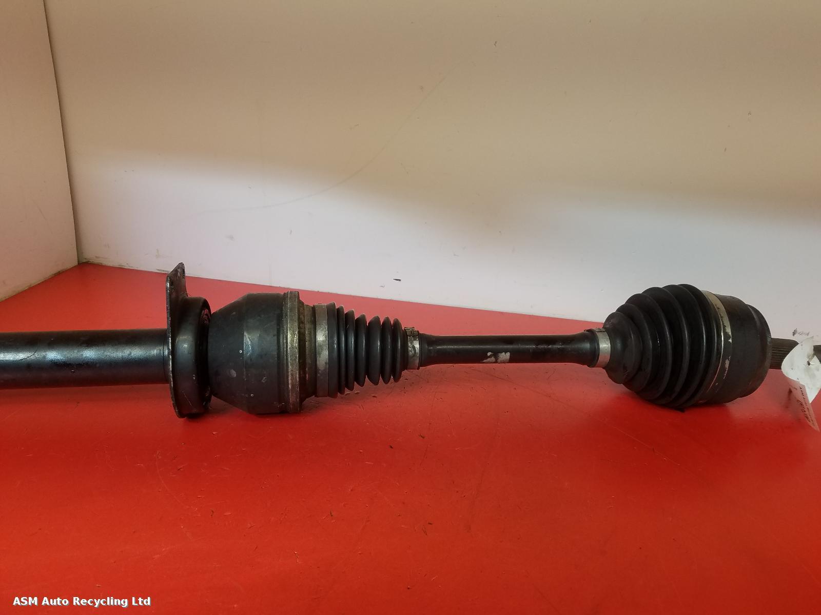 View Auto part Right Driveshaft Volkswagen Transporter 2006