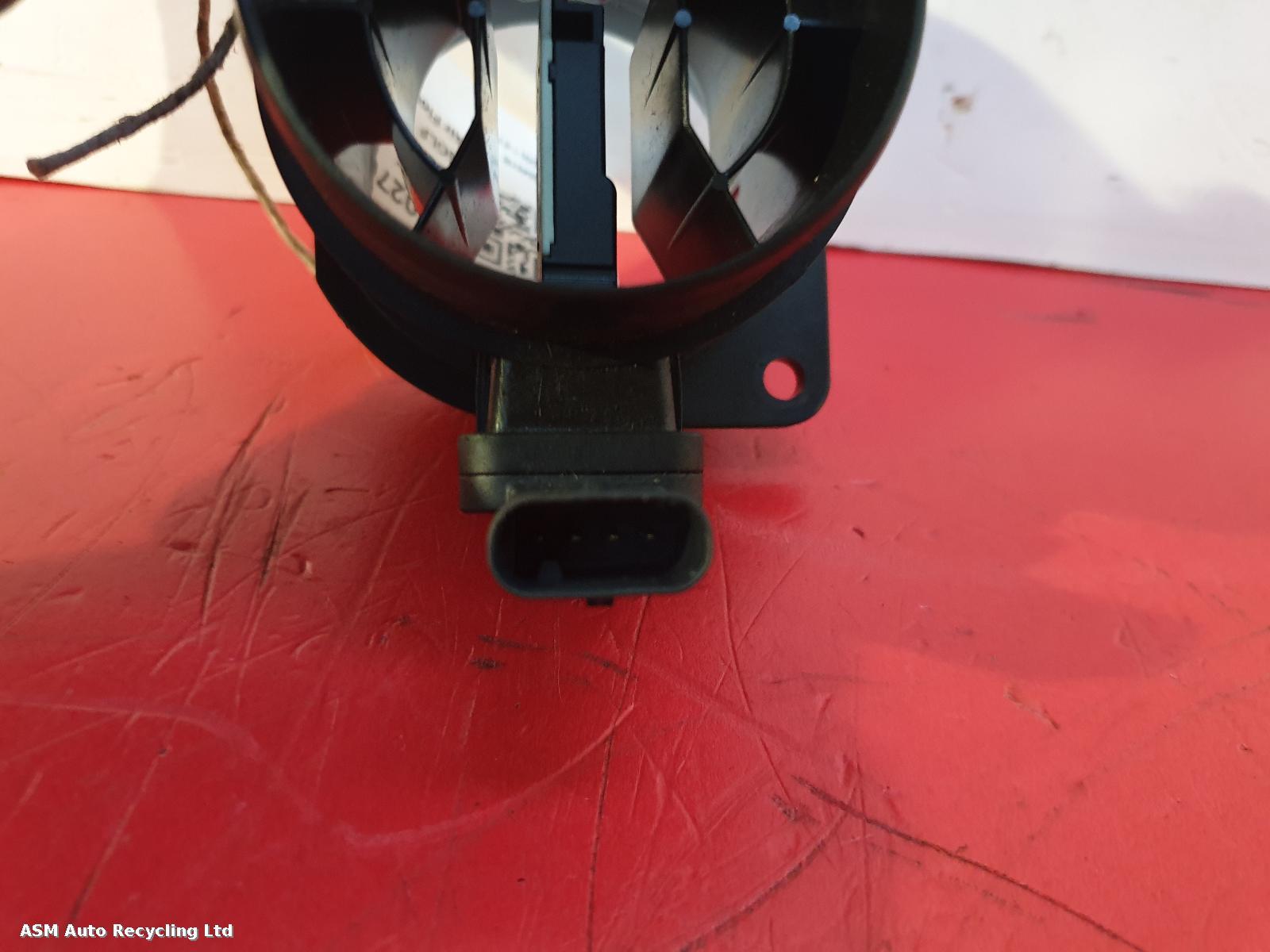 View Auto part Air Flow Meter Volkswagen Golf 2013
