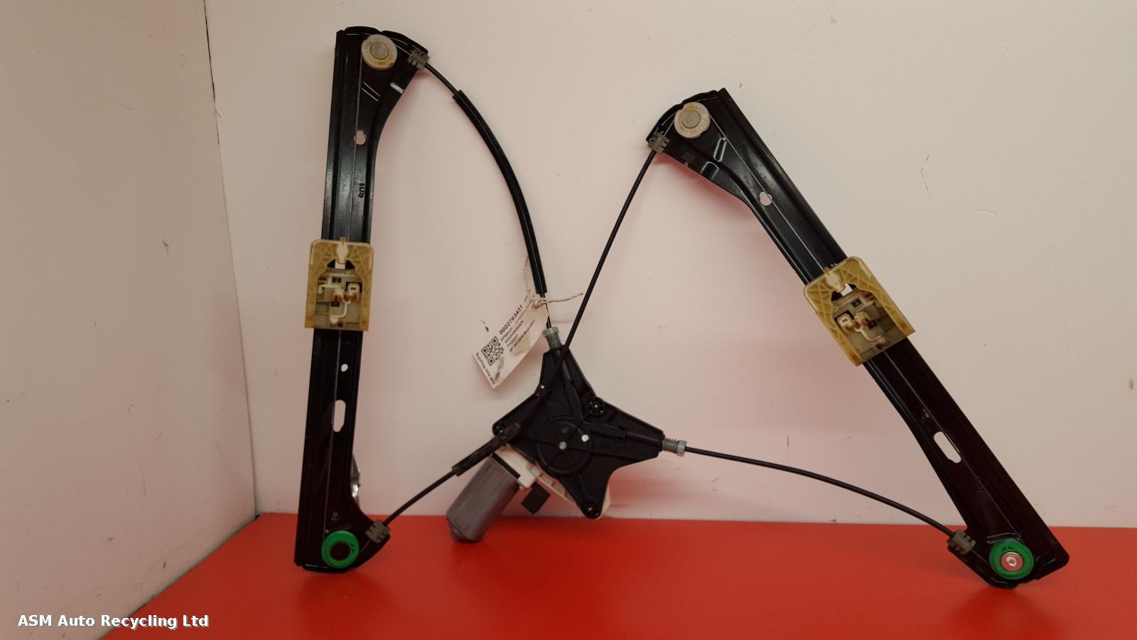 View Auto part RF Window Regulator Volkswagen Passat 2019