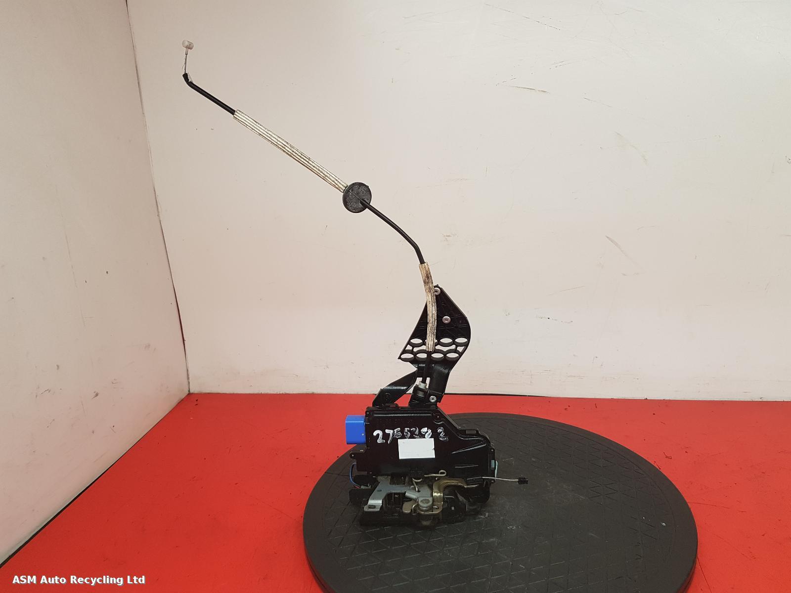 View Auto part Door Lock Assembly Volkswagen Touareg 2004