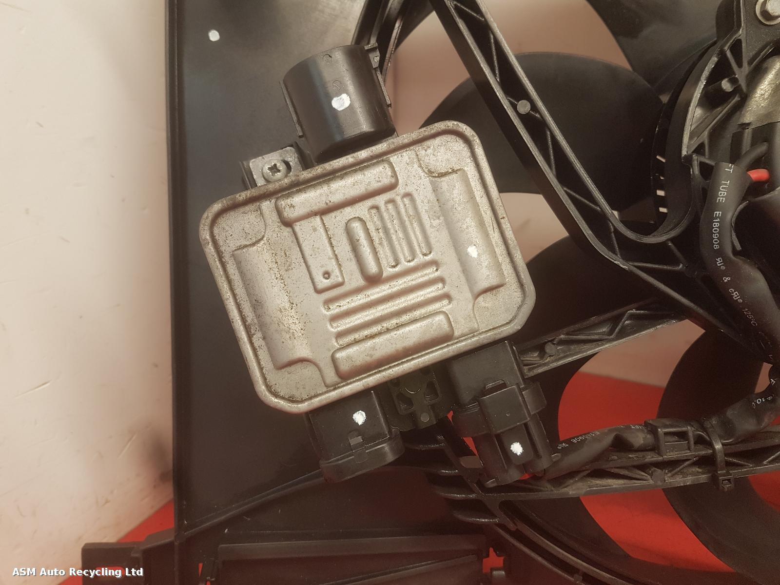 View Auto part Engine Cooling Motor Ford Kuga 2011