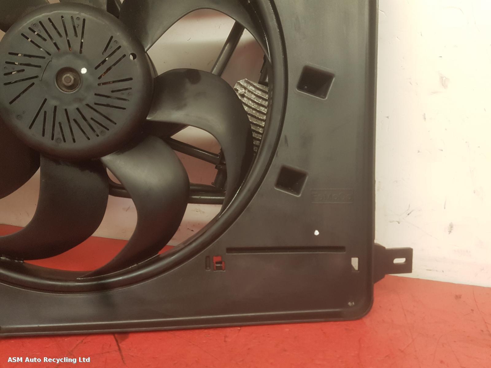 View Auto part Engine Cooling Motor Ford Kuga 2011