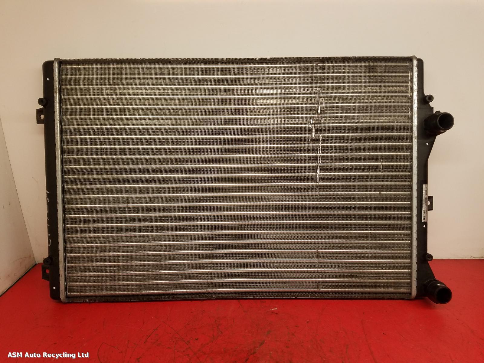 View Auto part Radiator Audi Tt 2011