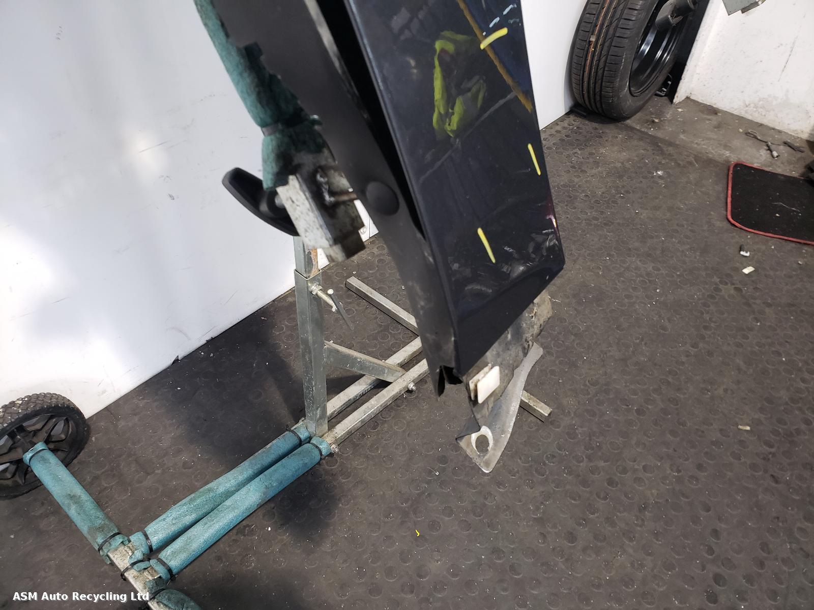View Auto part R Wing Vauxhall Ampera 2012