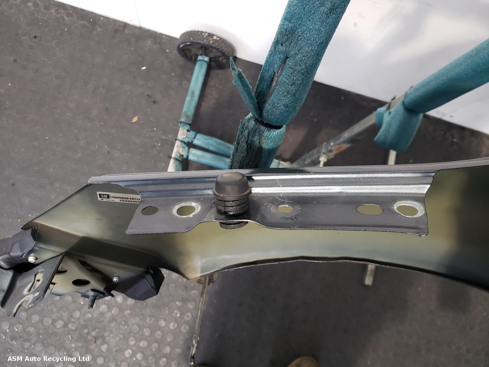 View Auto part R Wing Vauxhall Ampera 2012