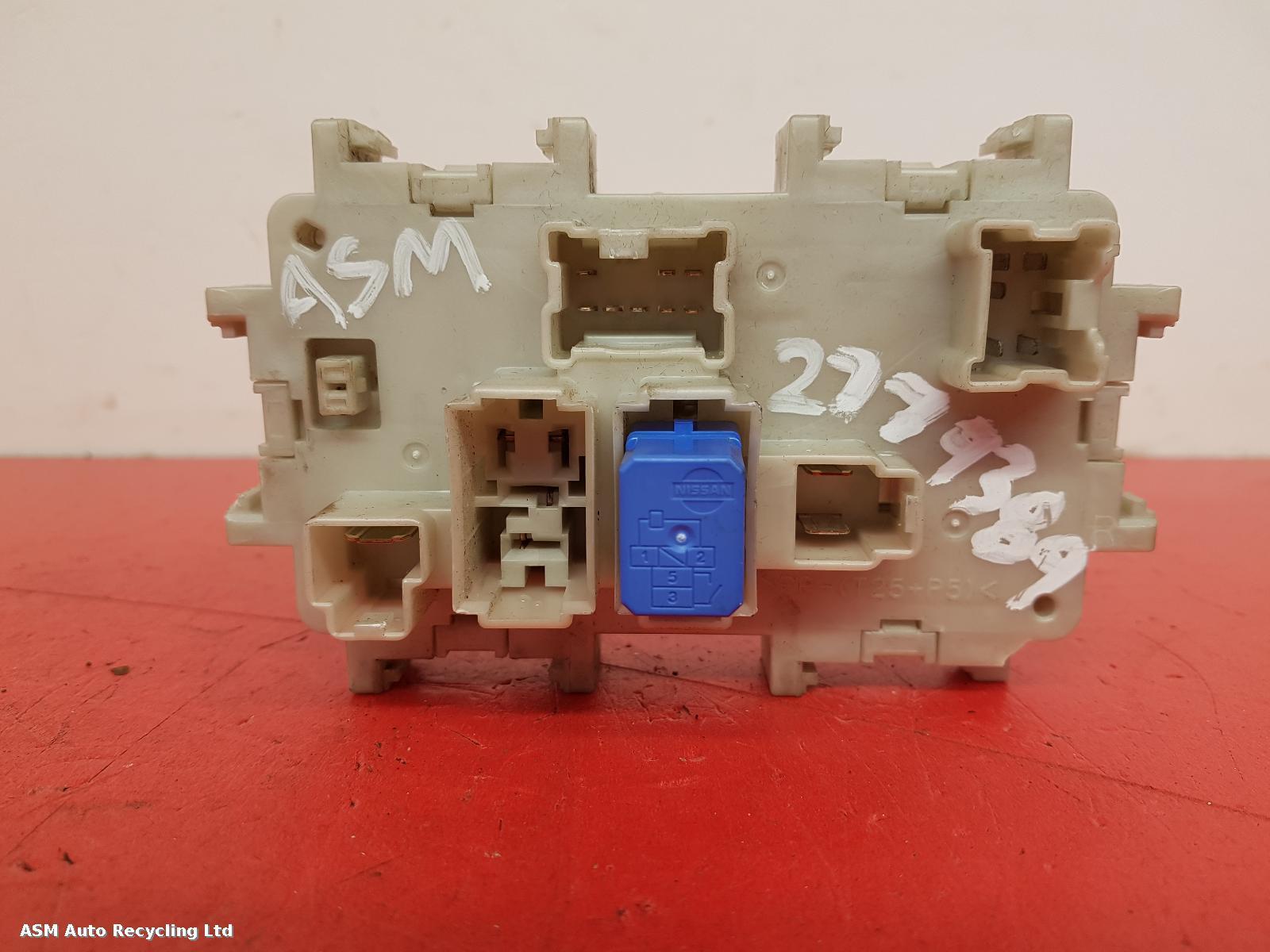 View Auto part Fuse Box Nissan Pathfinder 2011