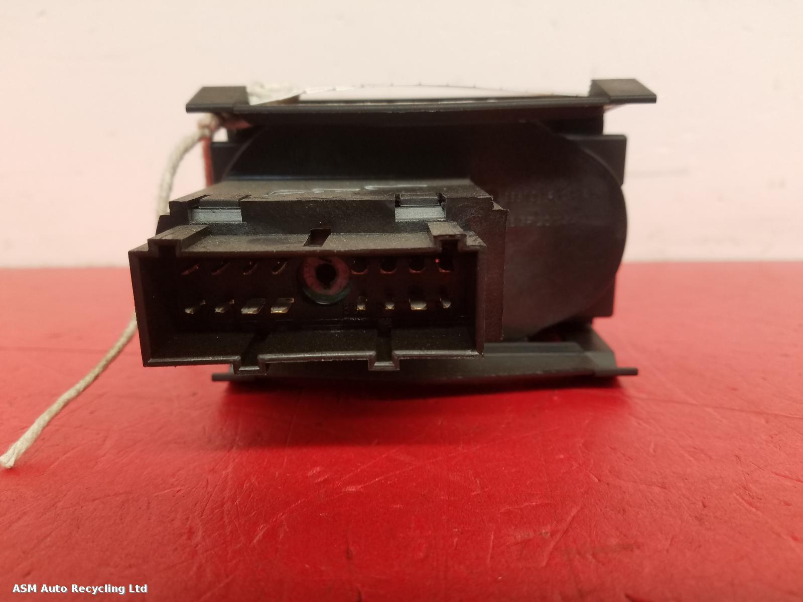 View Auto part Headlight Switch Ford Focus C Max 2008