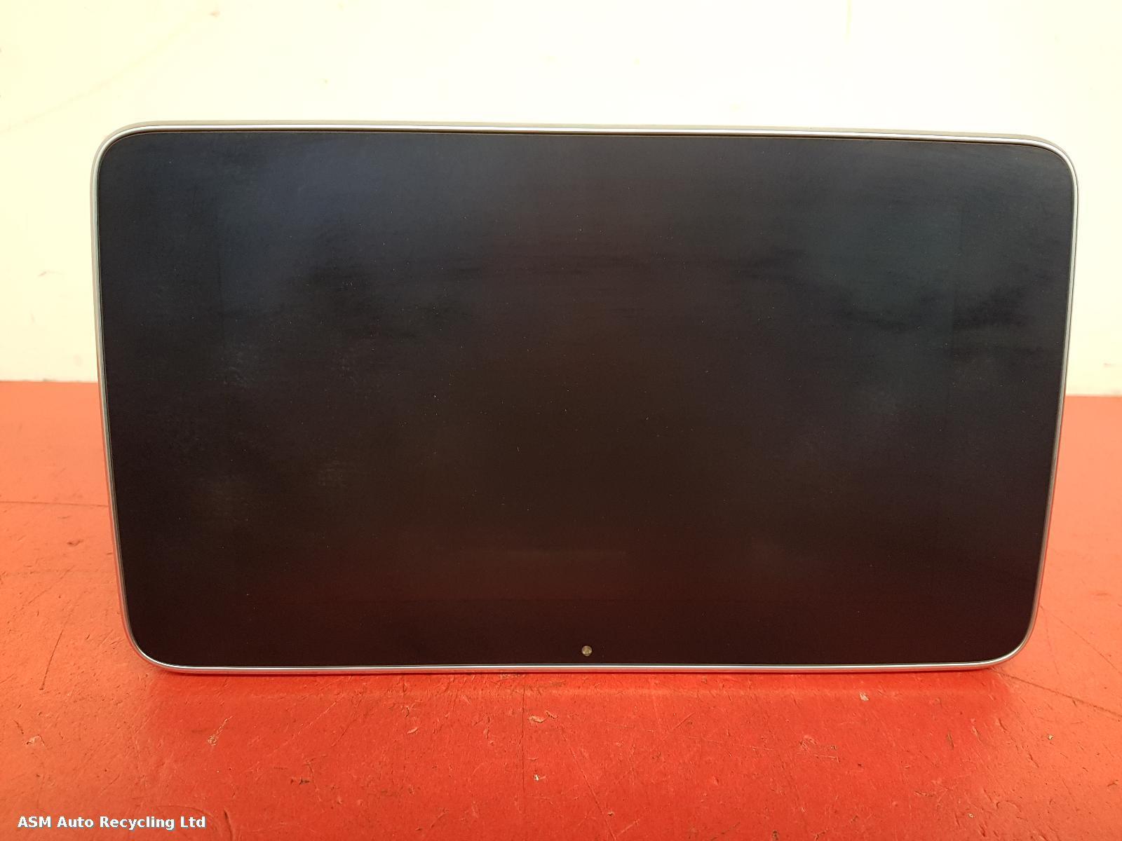 View Auto part Radio Display Mercedes Glc 2017