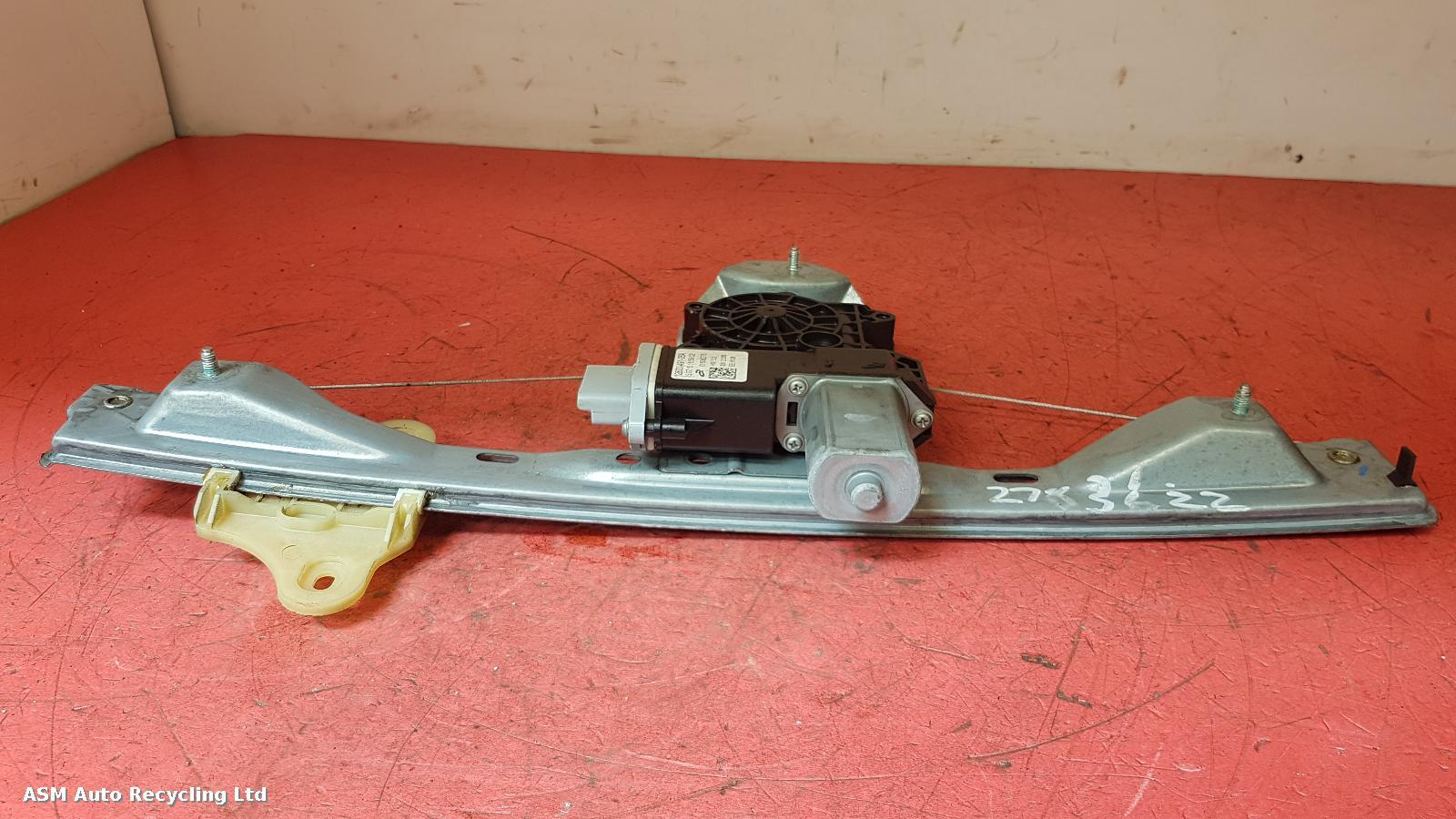 View Auto part RF Window Regulator Smart Forfour 2015