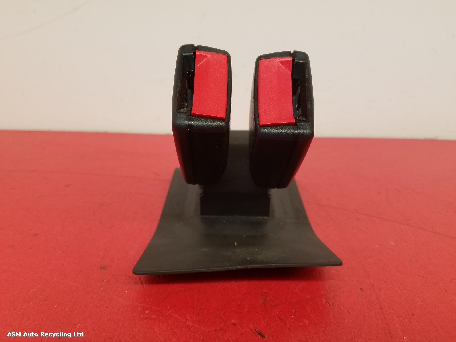 View Auto part Seat Belt Mini (bmw) Mini 2011