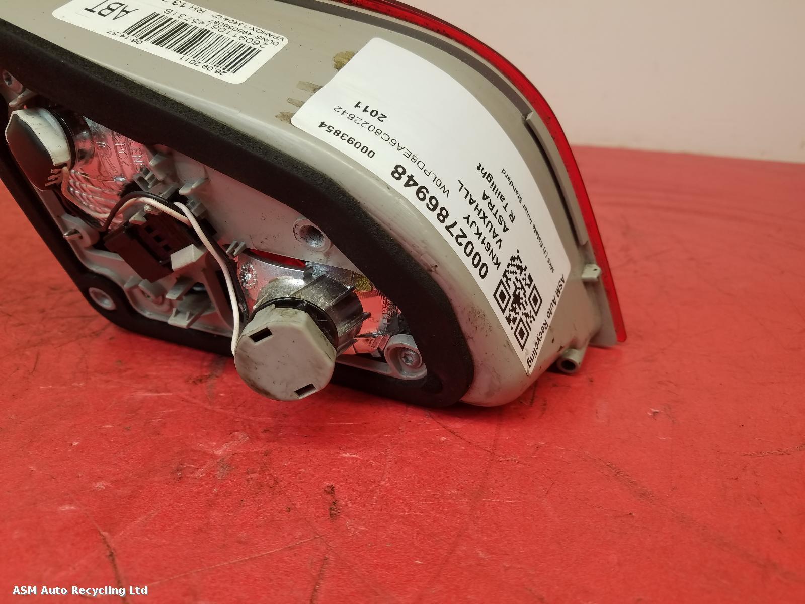 View Auto part R Taillight Vauxhall Astra 2011