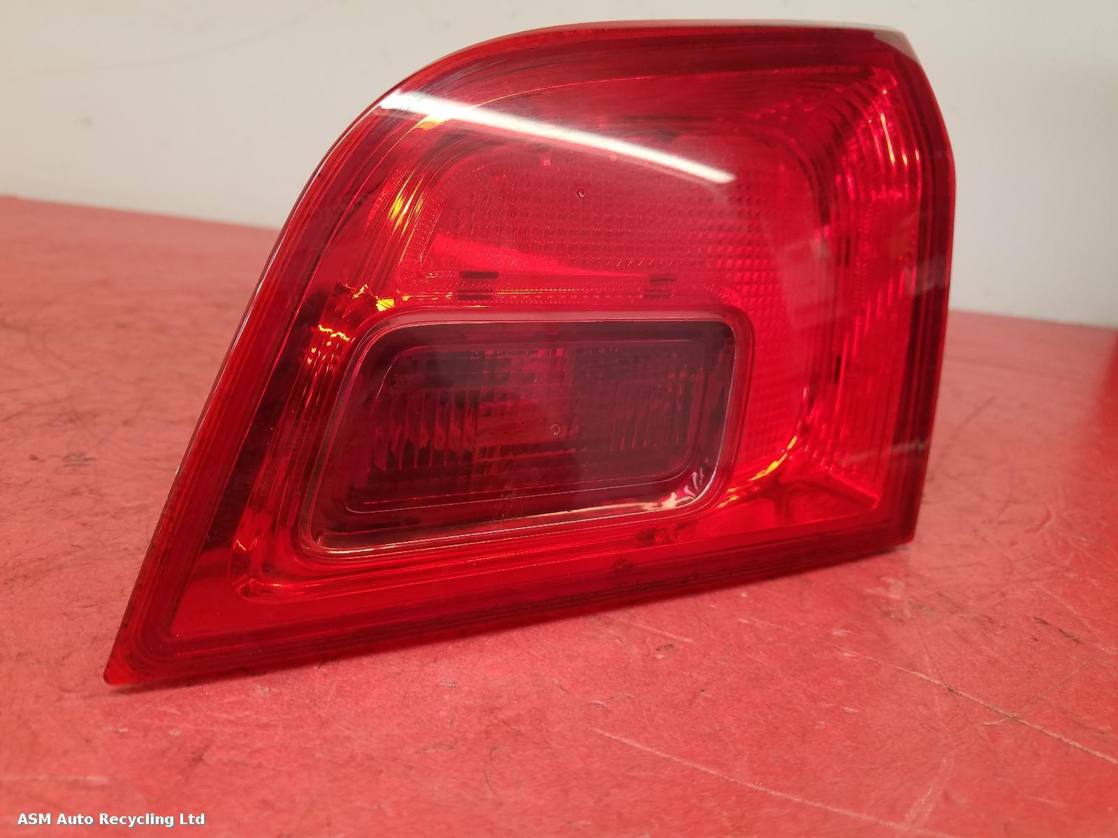 View Auto part R Taillight Vauxhall Astra 2011