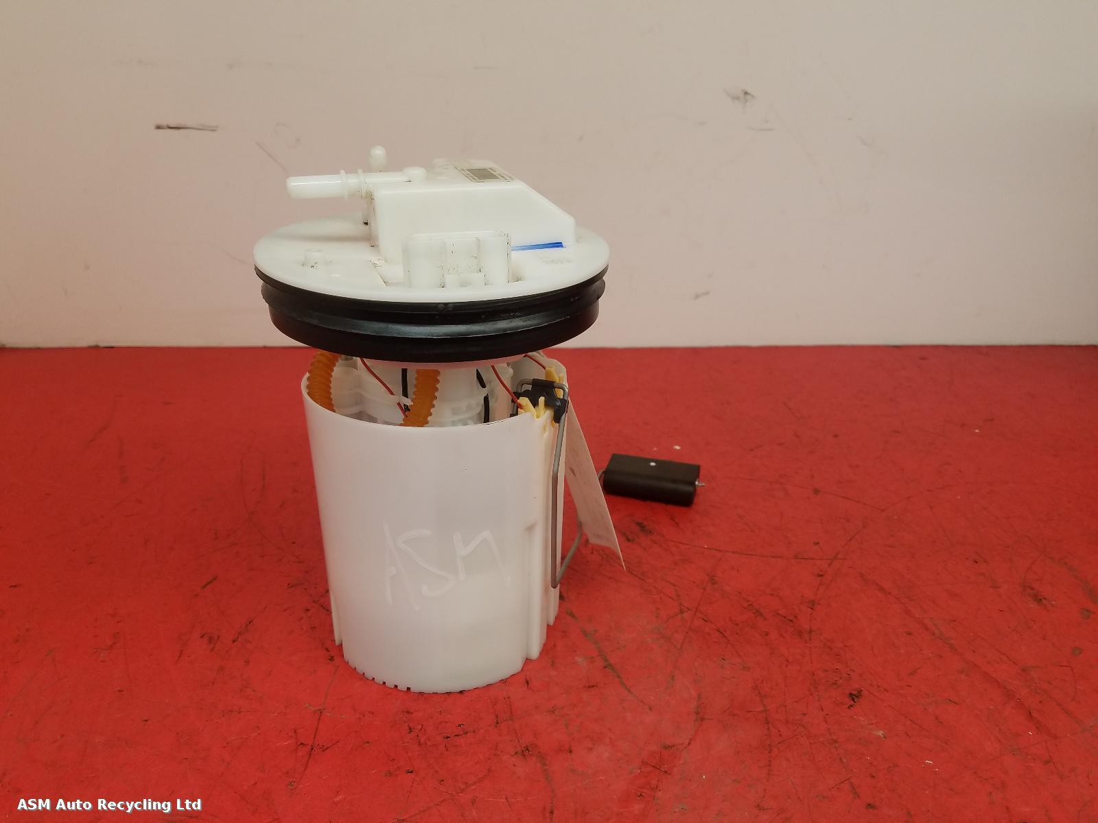 View Auto part Fuel Pump Ford Fiesta 2017