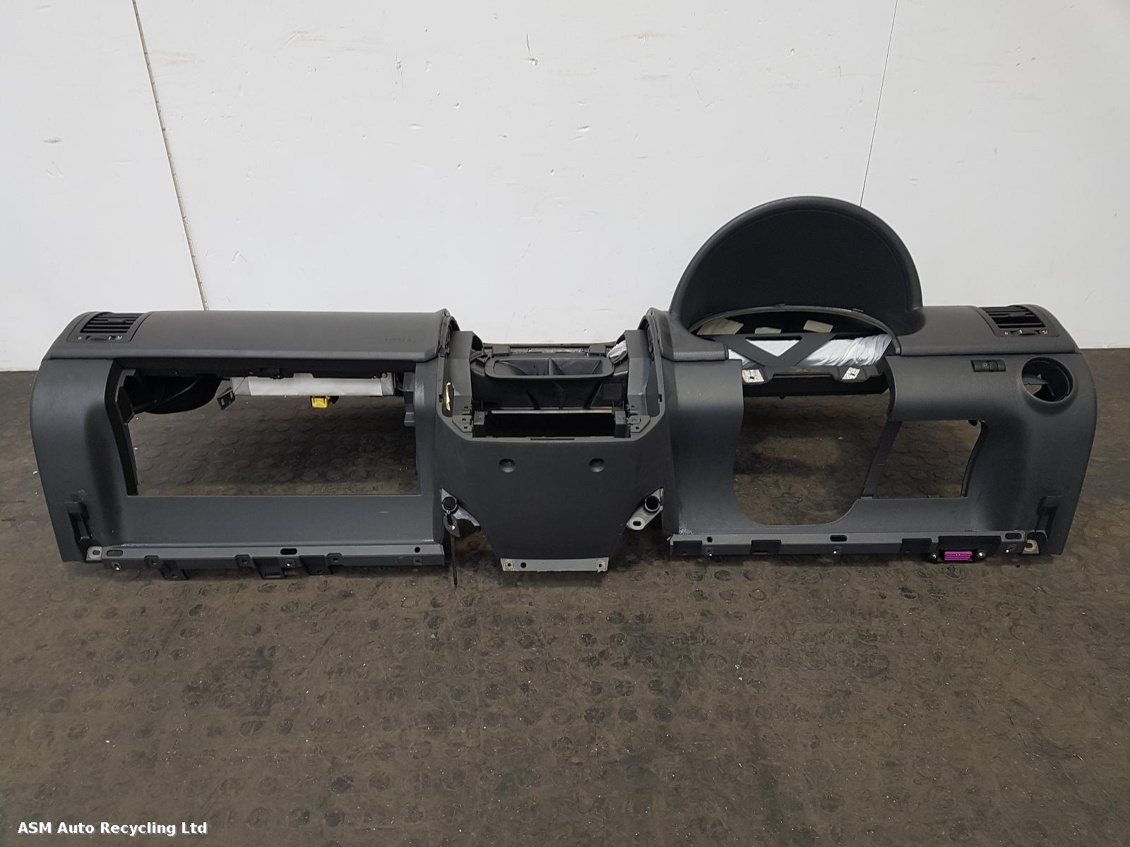 View Auto part Dash Assembly Volkswagen Polo 2002