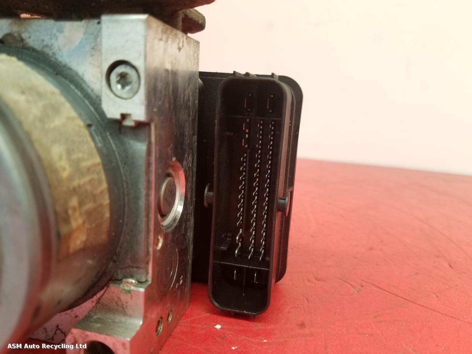 View Auto part ABS Pump/Modulator Mercedes C Class 2014