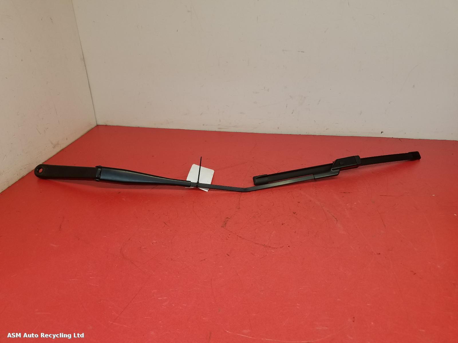 View Auto part Wiper Arm Ford Fiesta 2016