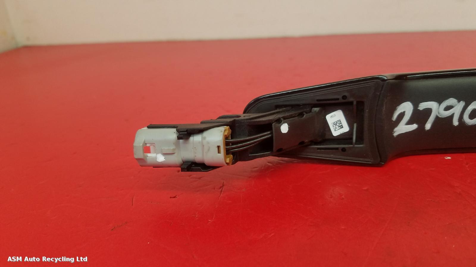View Auto part Door Handle Land Rover Range Rover Sport 2019