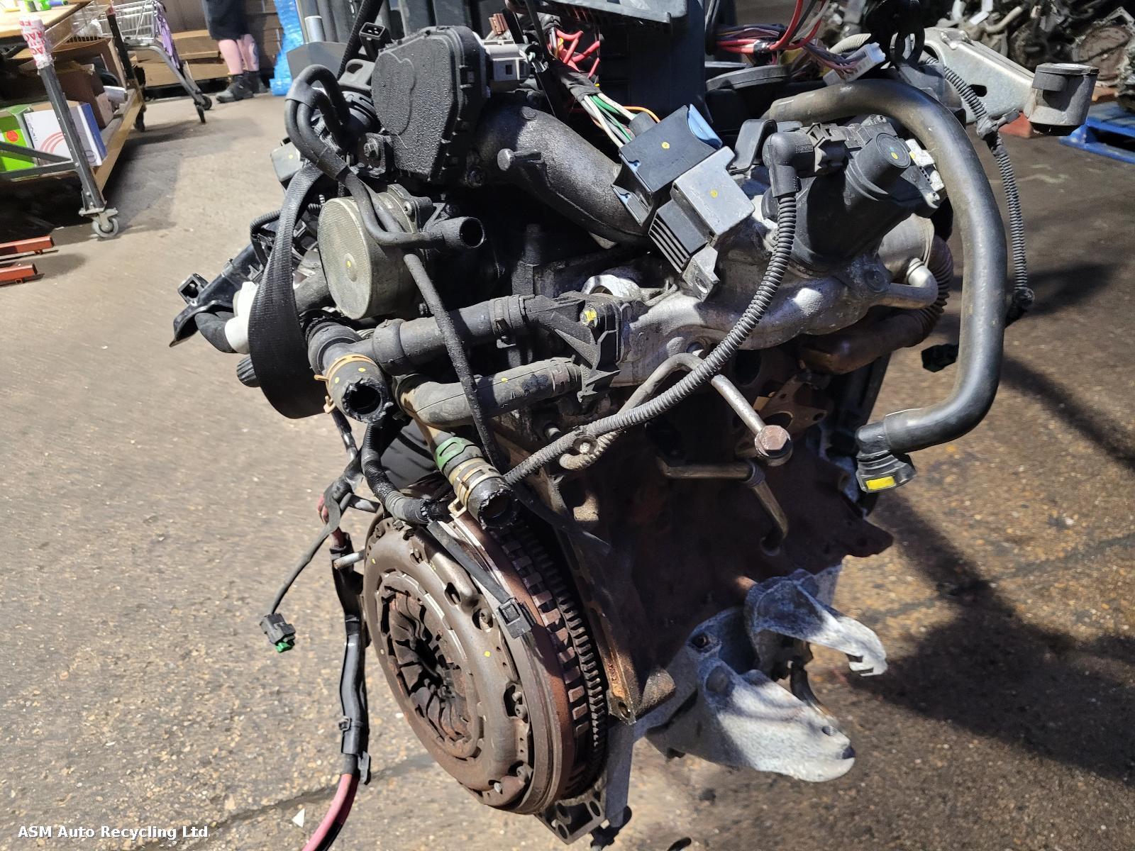 View Auto part Engine Renault Megane 2009