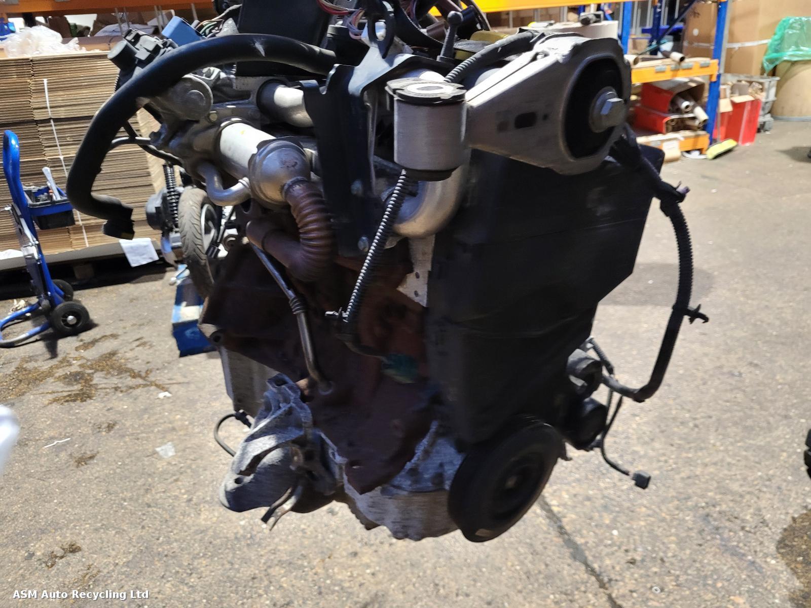 View Auto part Engine Renault Megane 2009
