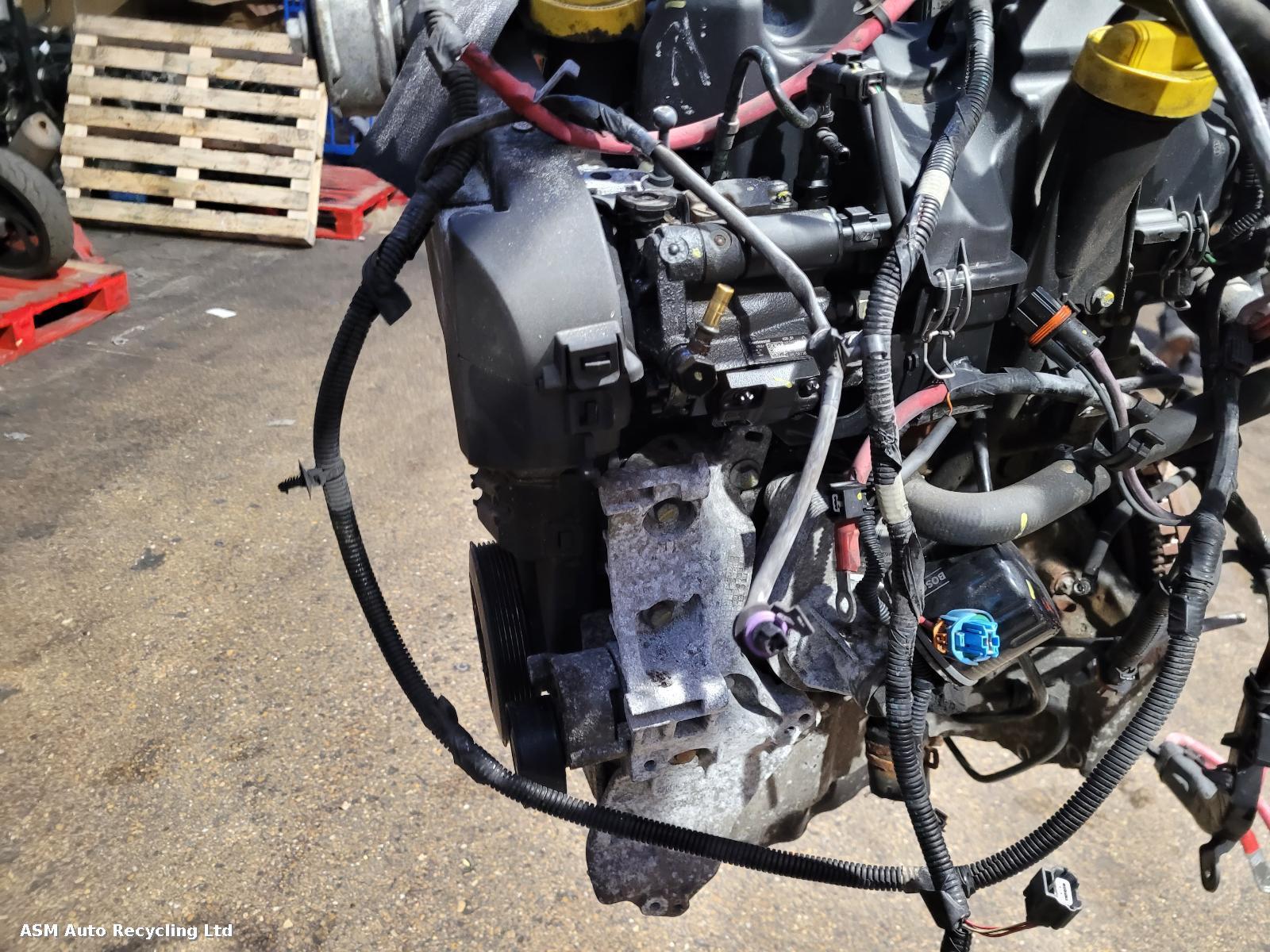 View Auto part Engine Renault Megane 2009