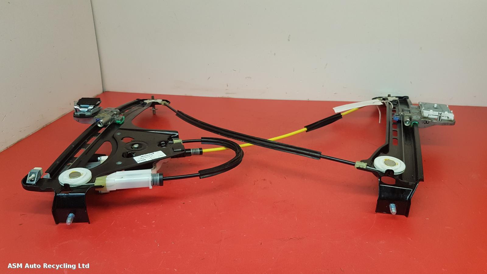 View Auto part LF Window Regulator Mclaren 570gt 2017