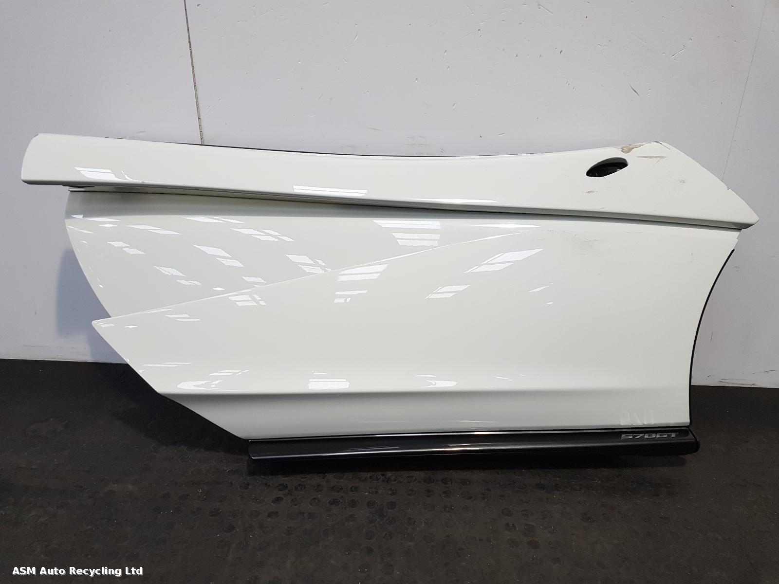 View Auto part R Front Door Mclaren 570gt 2017