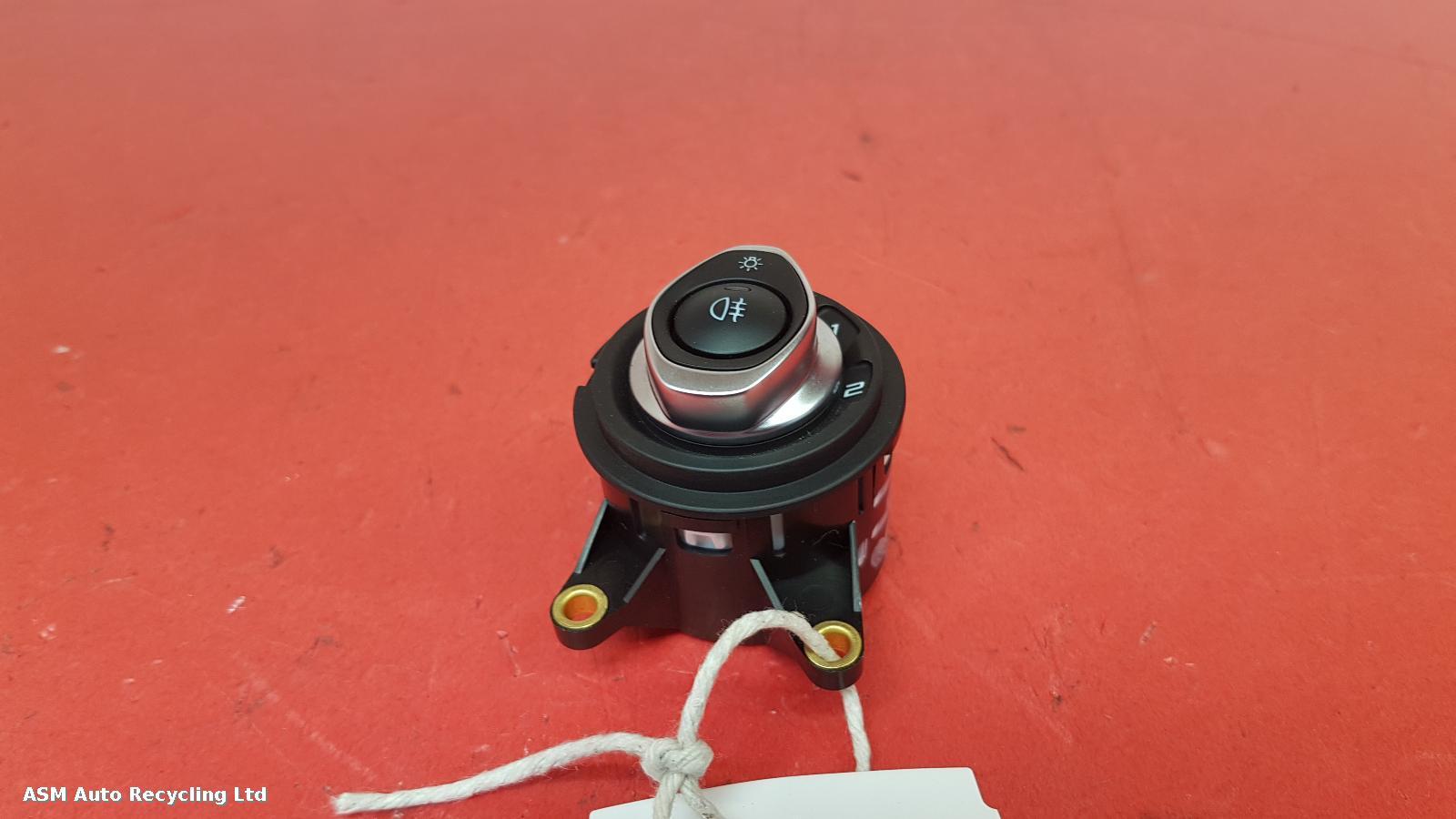 View Auto part Headlight Switch Mclaren 570gt 2017