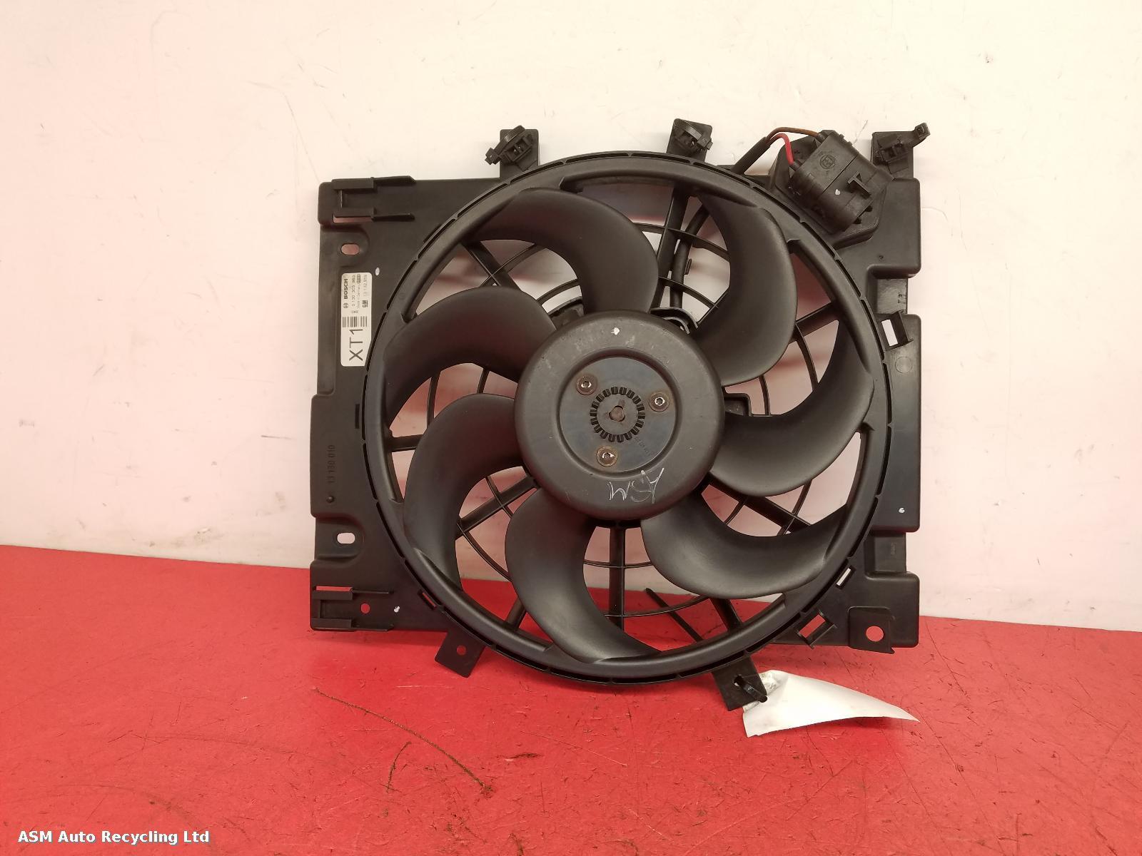 View Auto part Engine Cooling Motor Vauxhall Zafira 2011