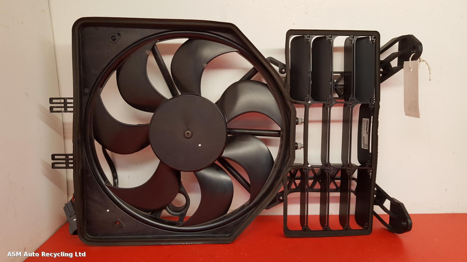View Auto part Engine Cooling Motor Mclaren 570gt 2017