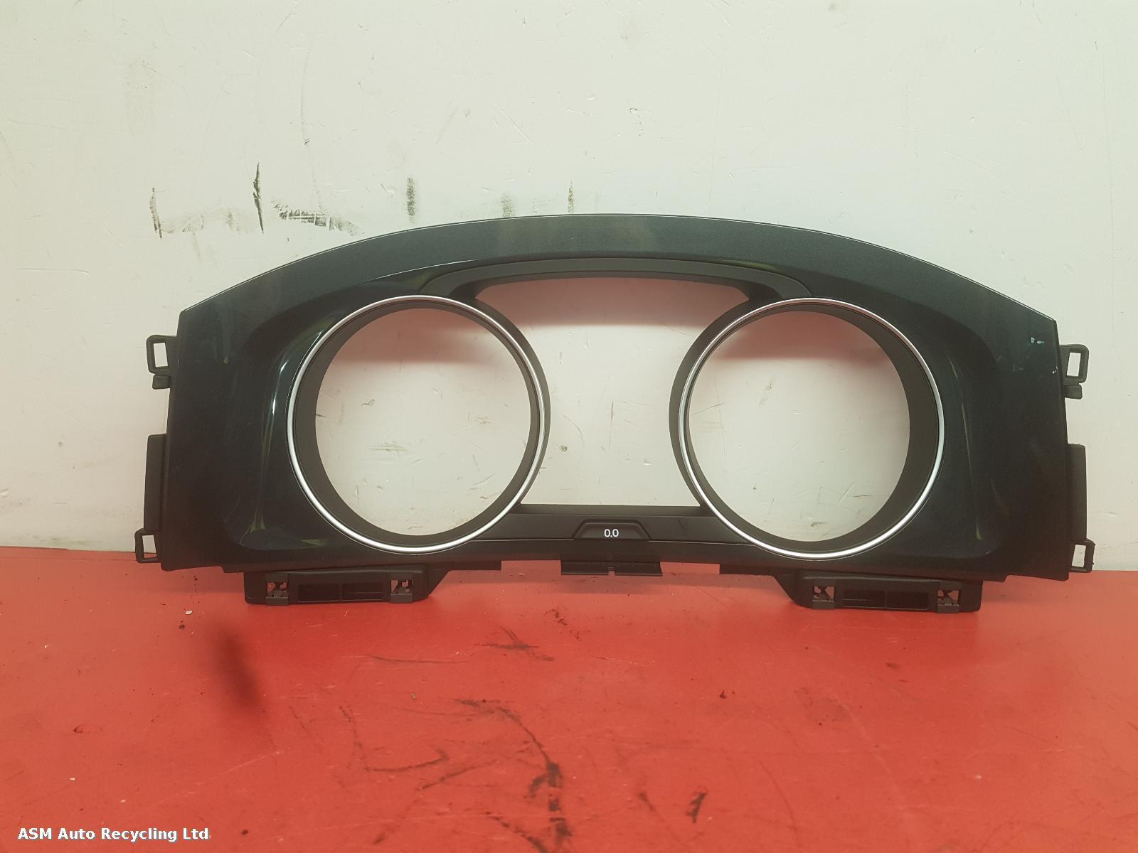 View Auto part Misc Volkswagen Golf 2020