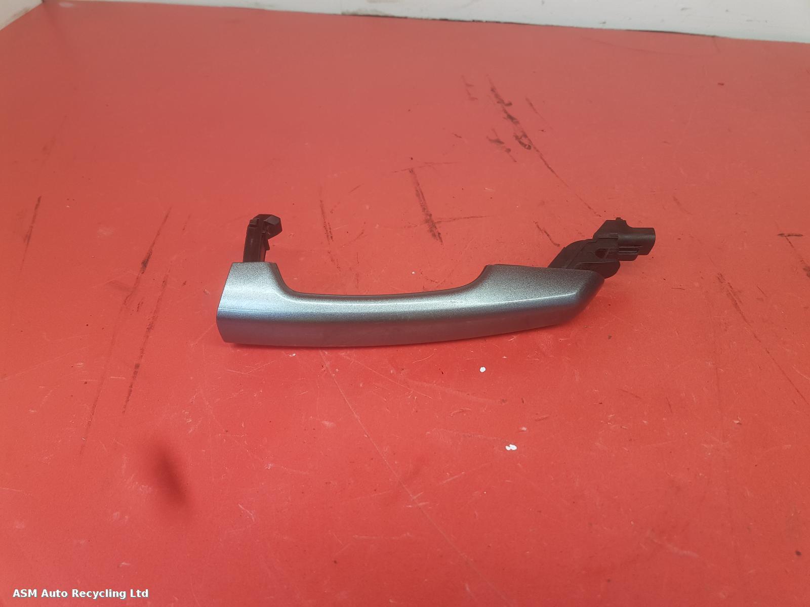 View Auto part Door Handle Jaguar Xe 2016