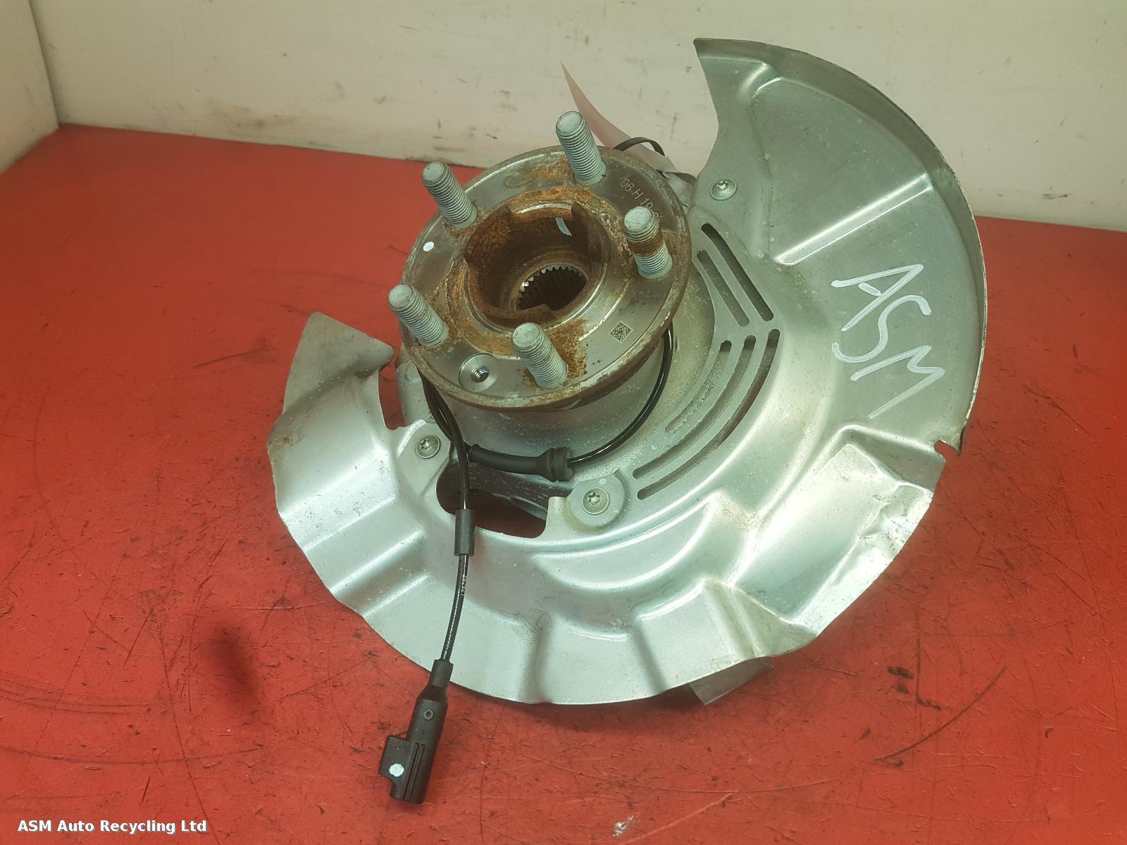 View Auto part LF Hub/Stub Axle Assembly Land Rover Range Rover Evoque 2020