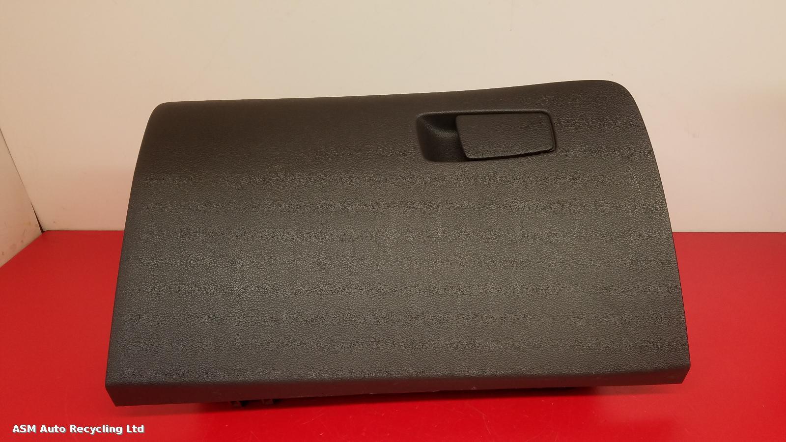 View Auto part Glove Box Hyundai Tucson 2017