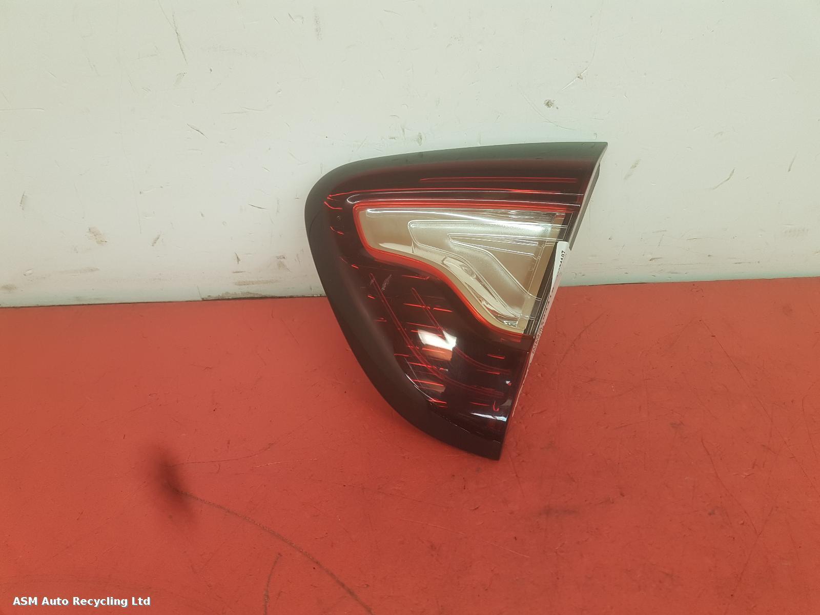 View Auto part R Taillight Renault Captur 2017
