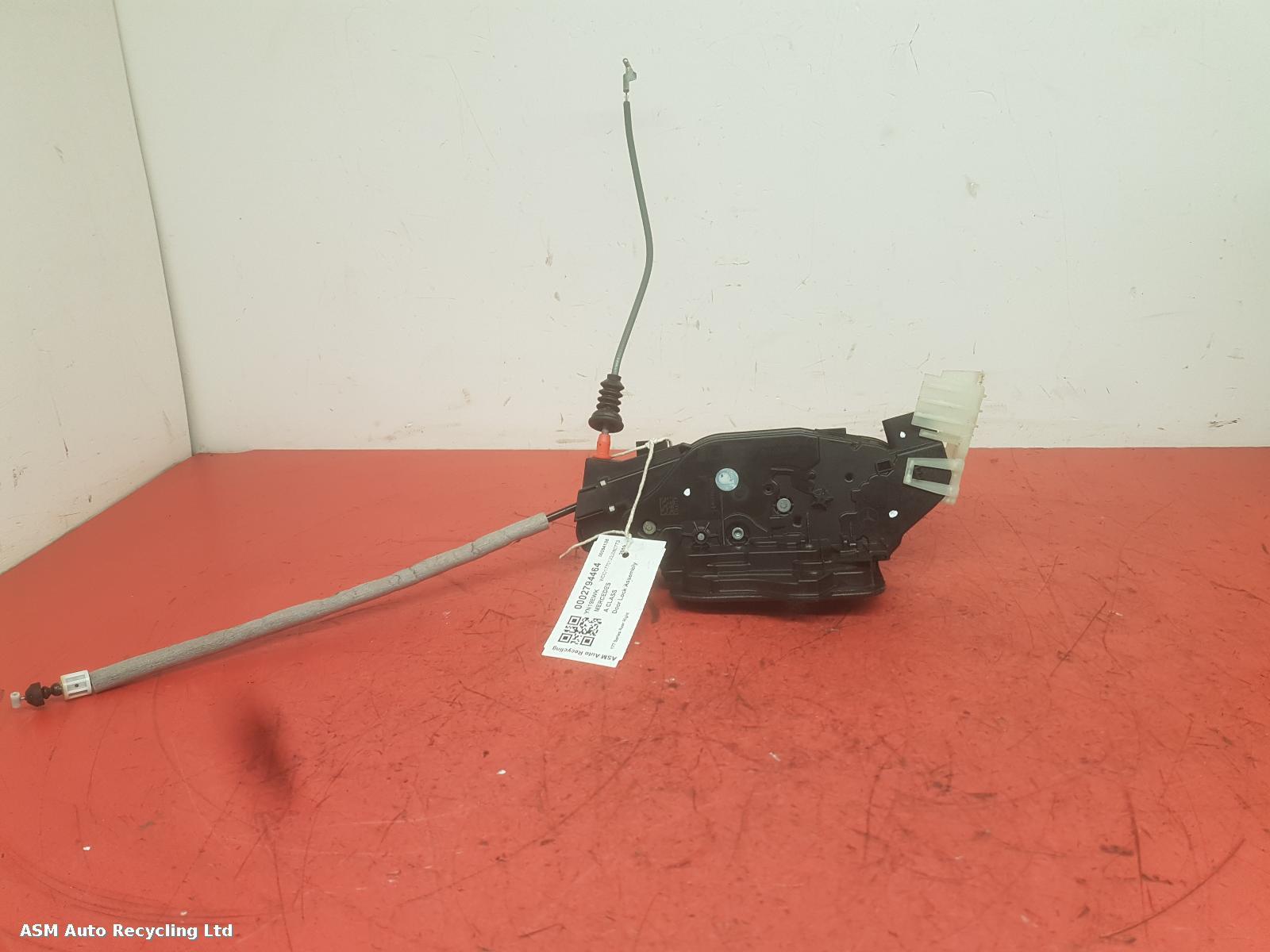 View Auto part Door Lock Assembly Mercedes A Class 2019