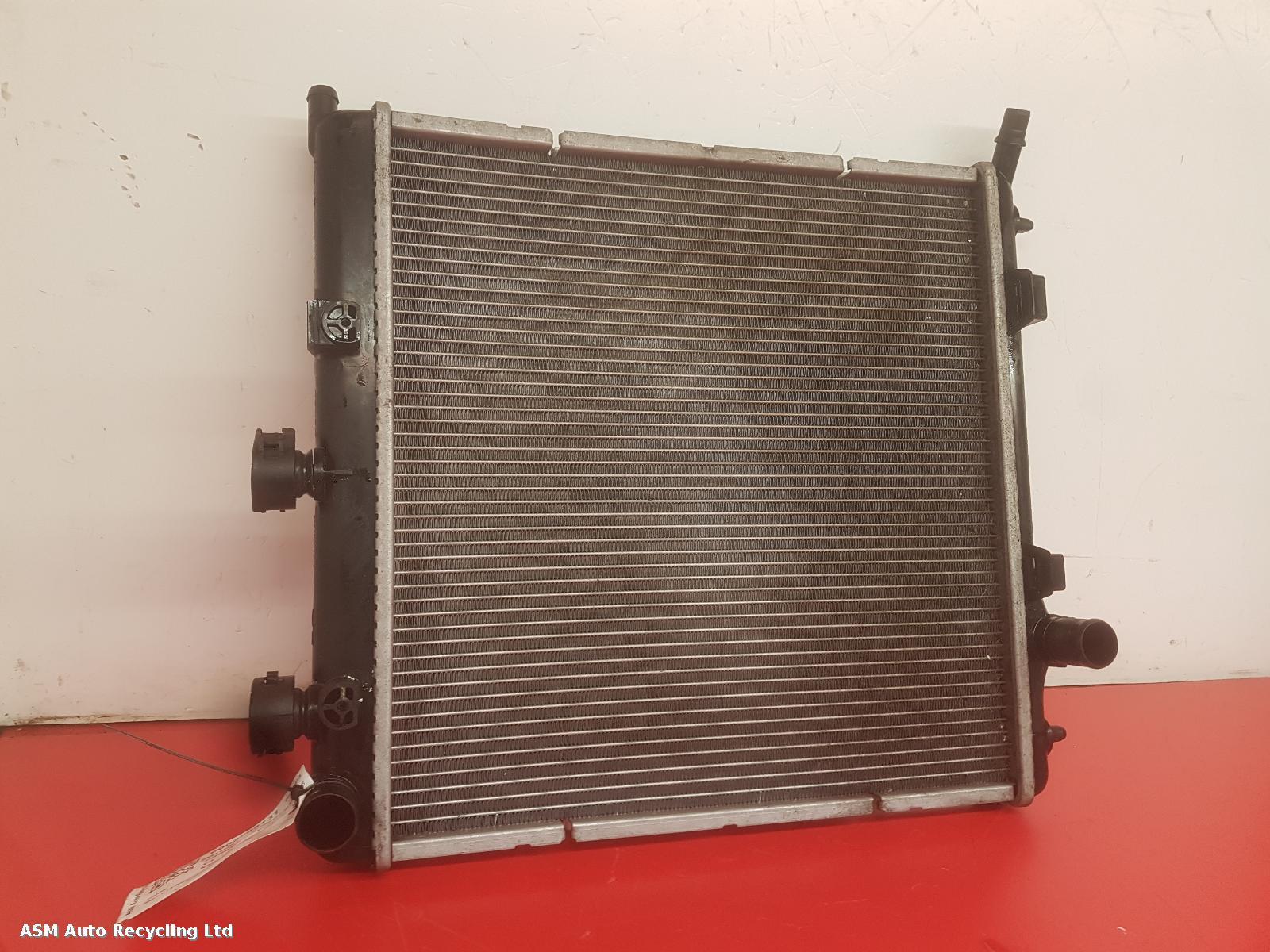 View Auto part Radiator Citroen C3 2011