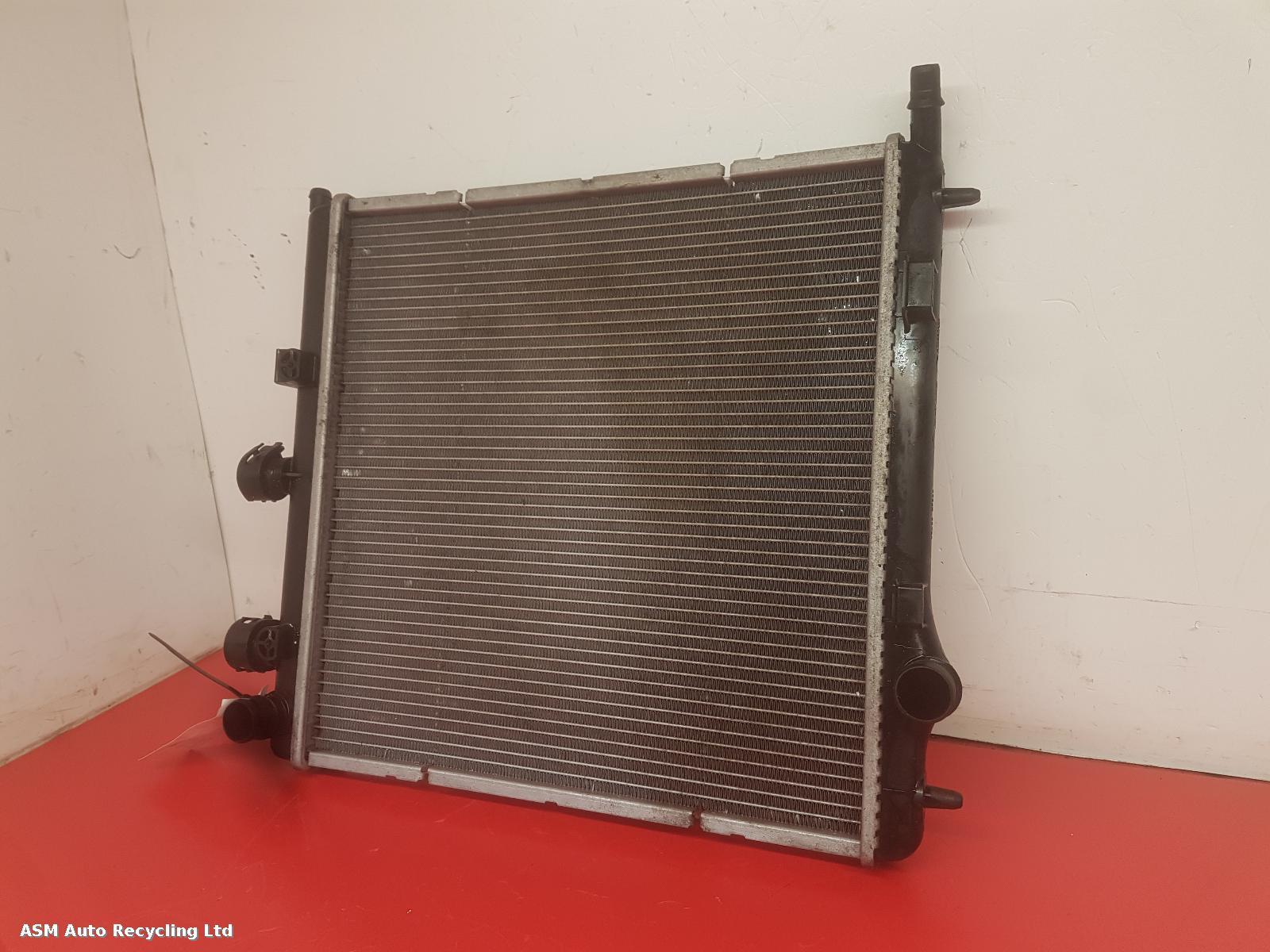 View Auto part Radiator Citroen C3 2011
