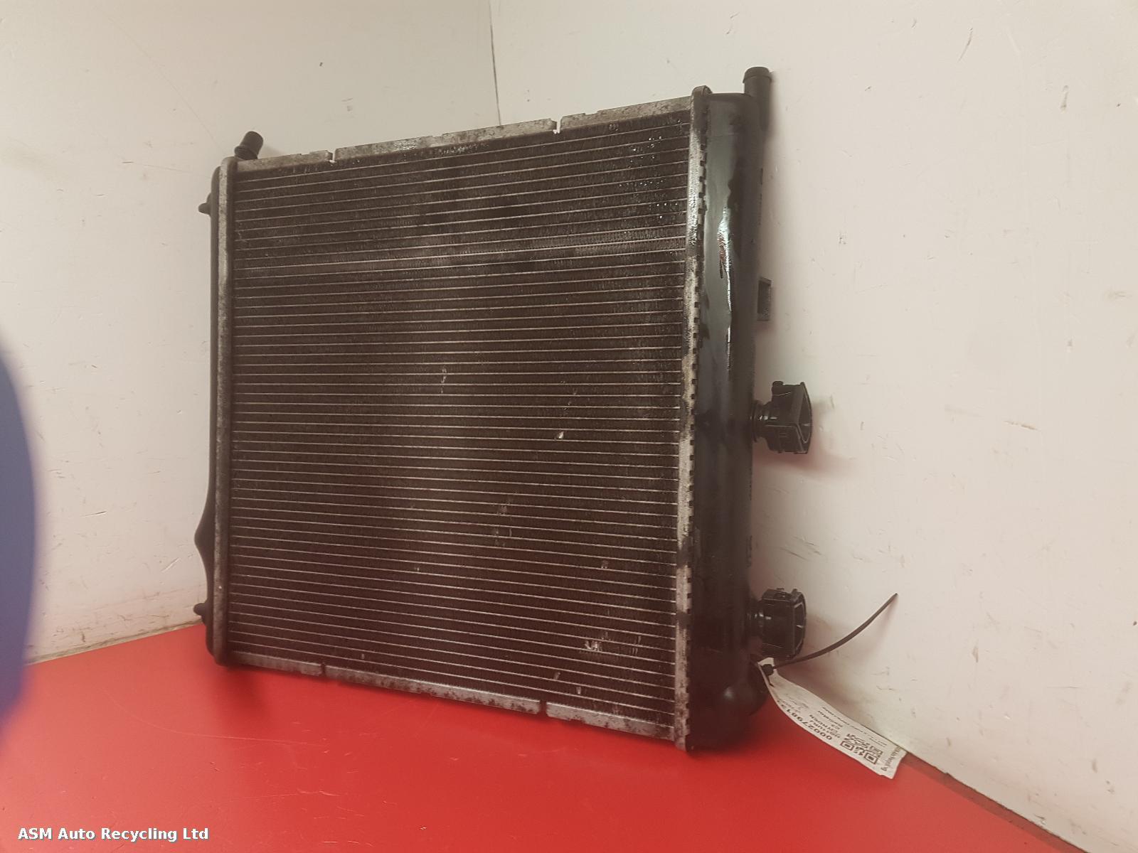 View Auto part Radiator Citroen C3 2011