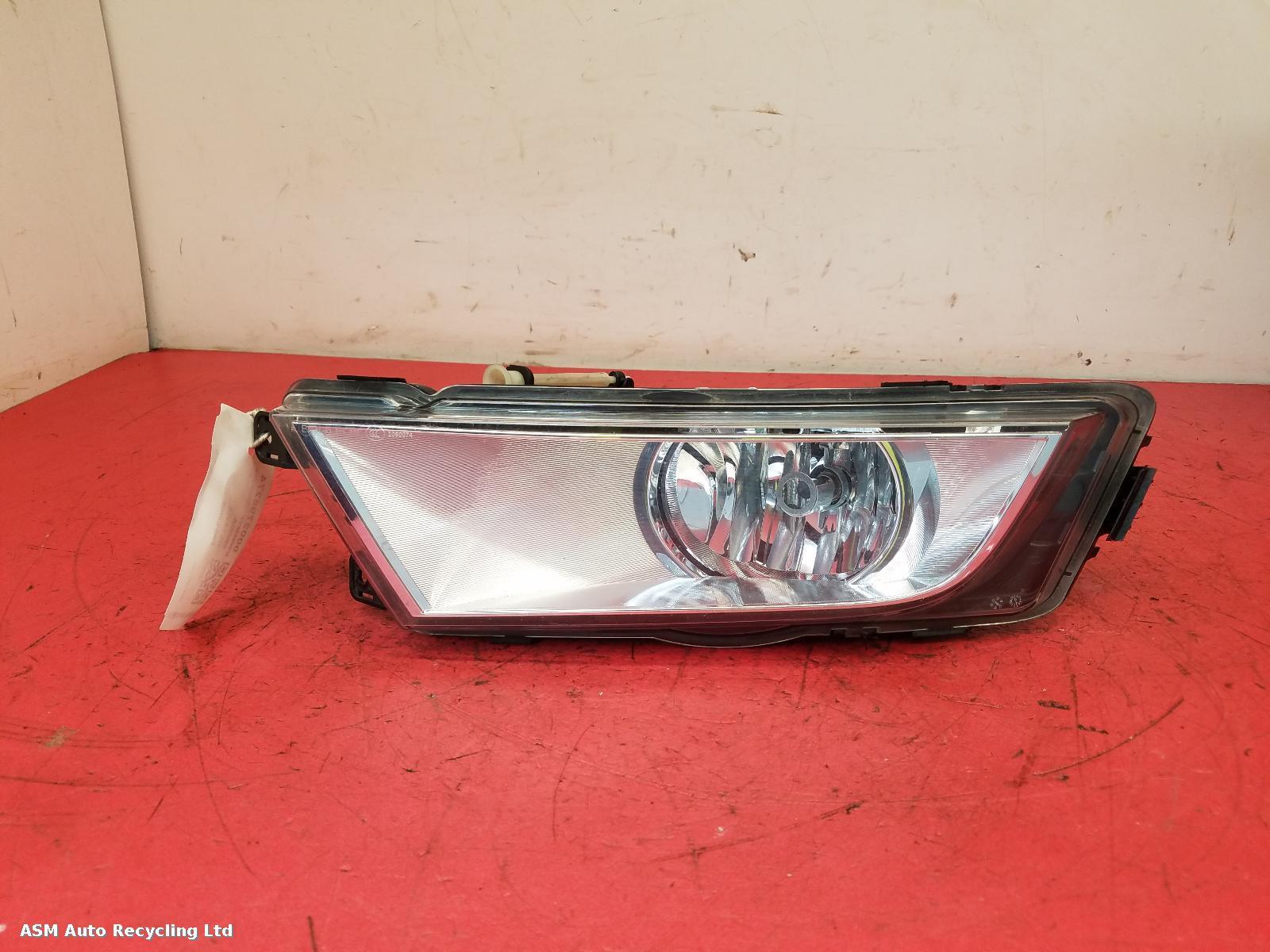 View Auto part Fog Lamp Skoda Octavia 2016